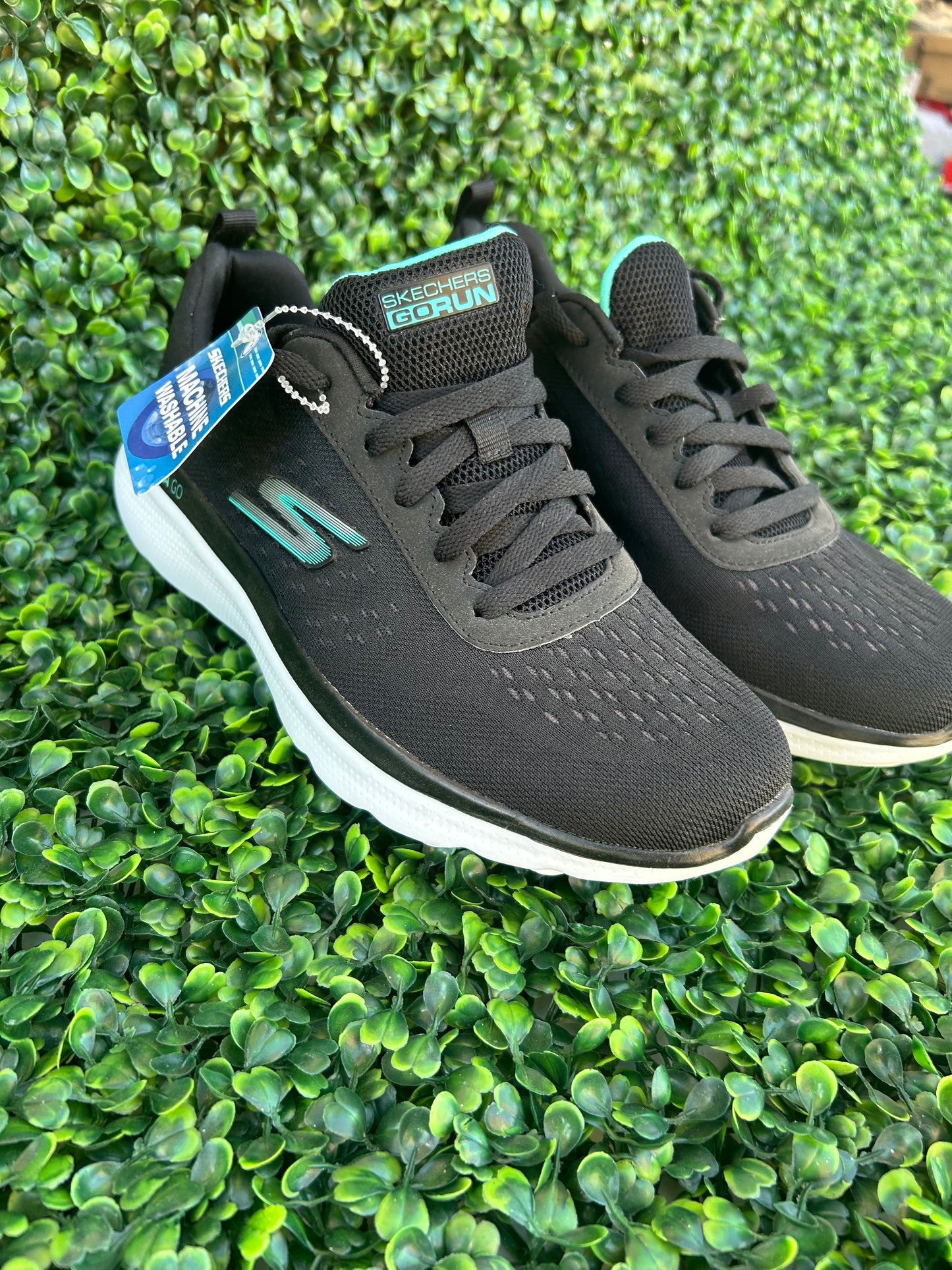 Sketchers cushion elite size 7.5