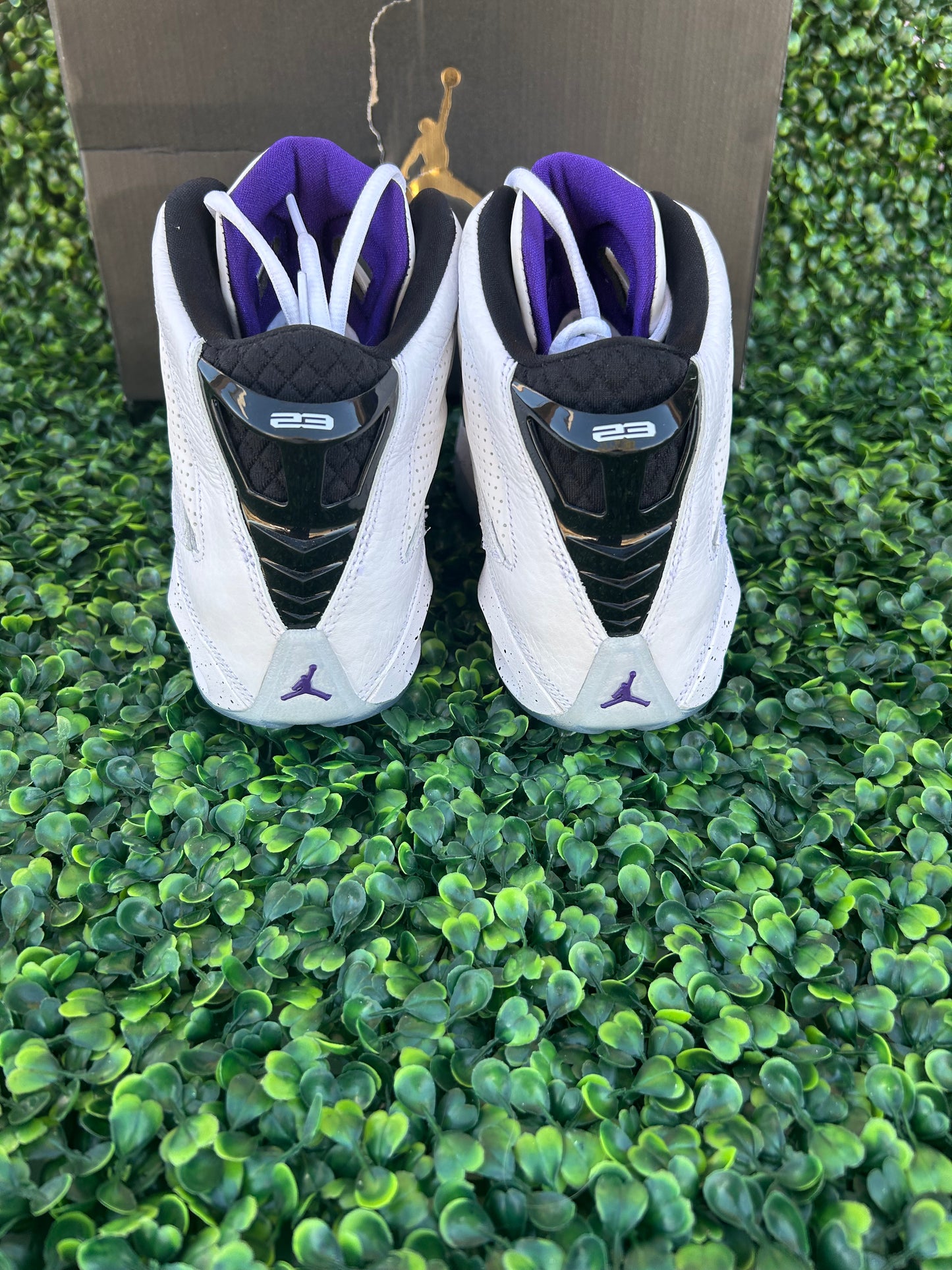 Nike Jordan B loyal size 7.5
