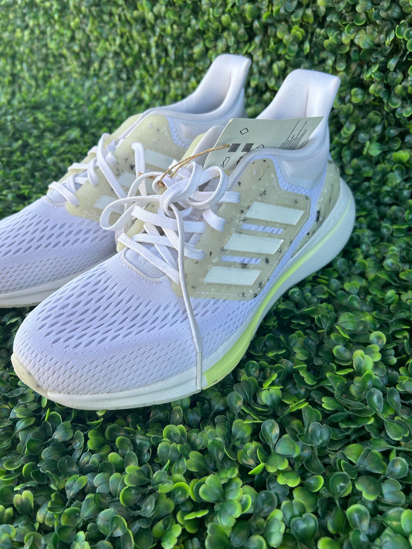 Adidas EQ run size 7.5