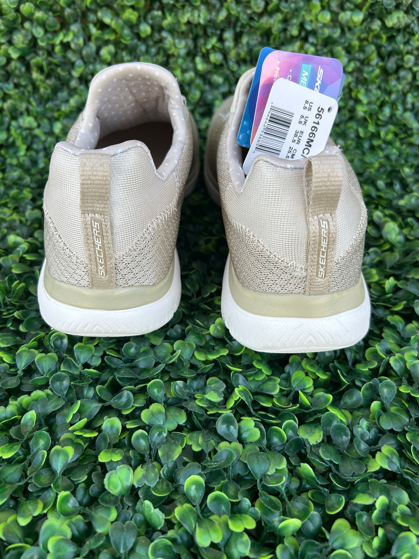 Sketchers slip on size 8.5