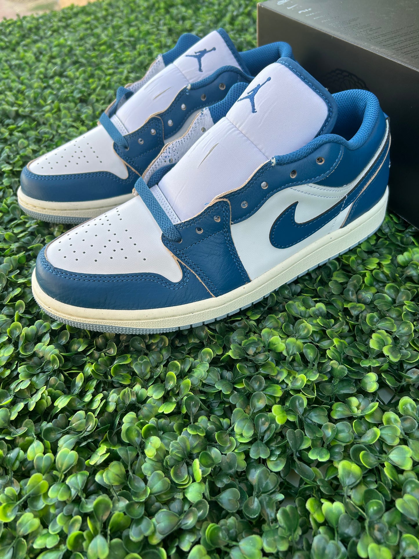 Jordan 1 low size 8