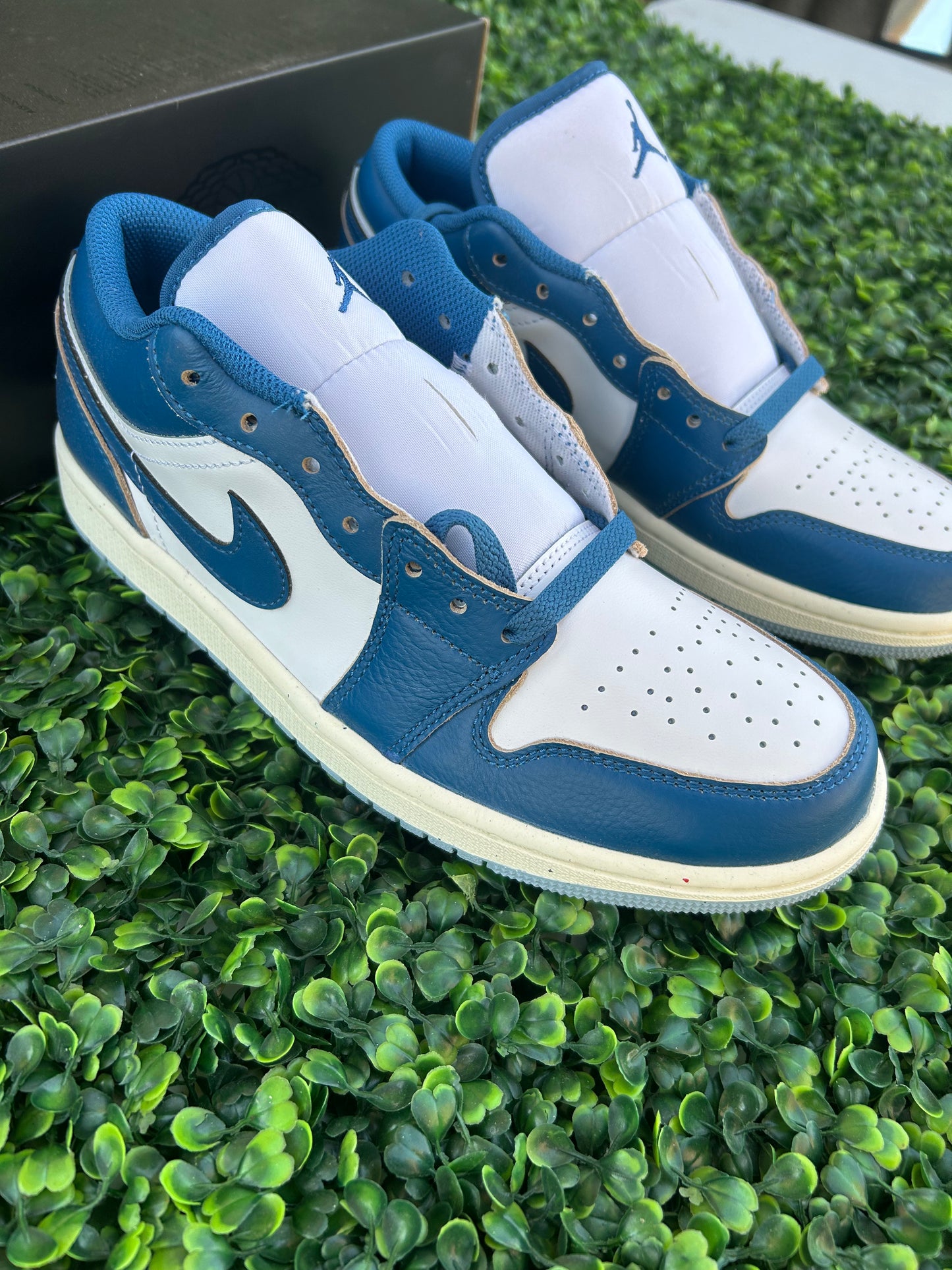 Jordan 1 low size 8