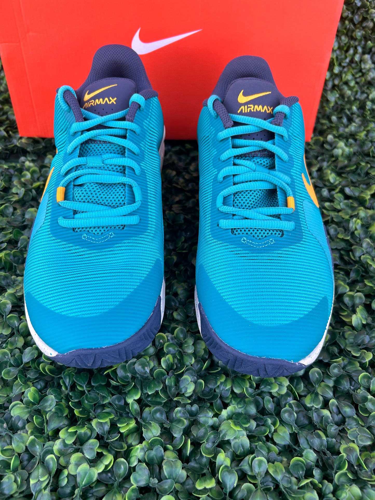Nike air max impact size 8m