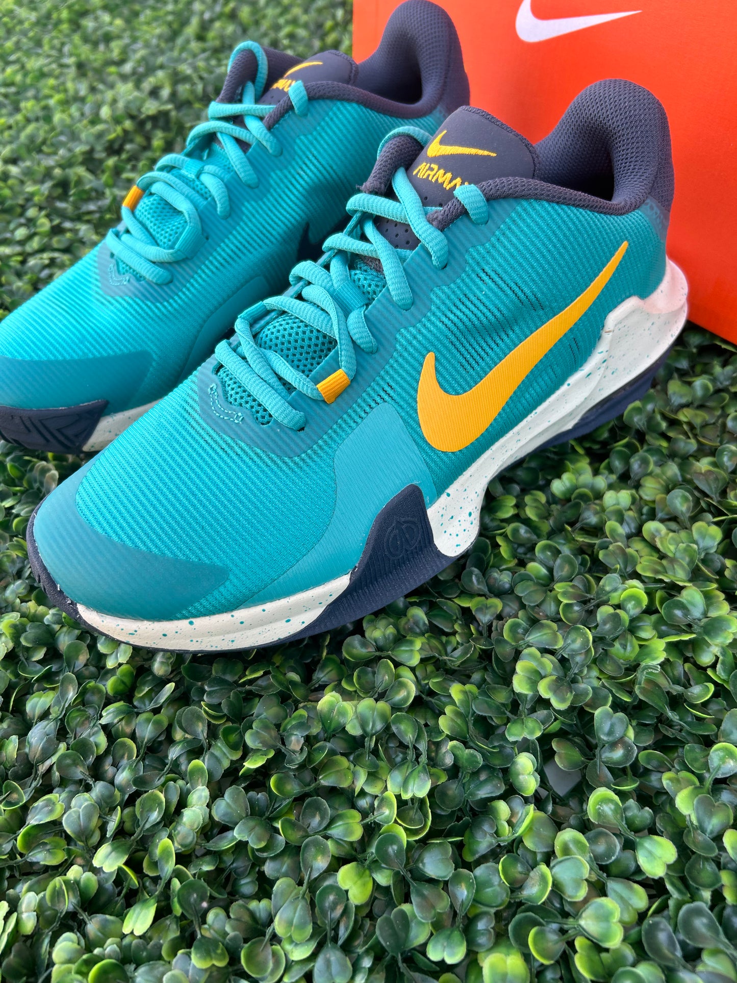 Nike air max impact size 8m