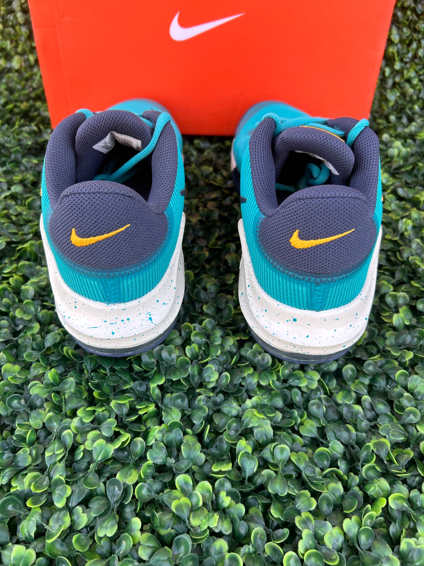 Nike air max impact size 8m