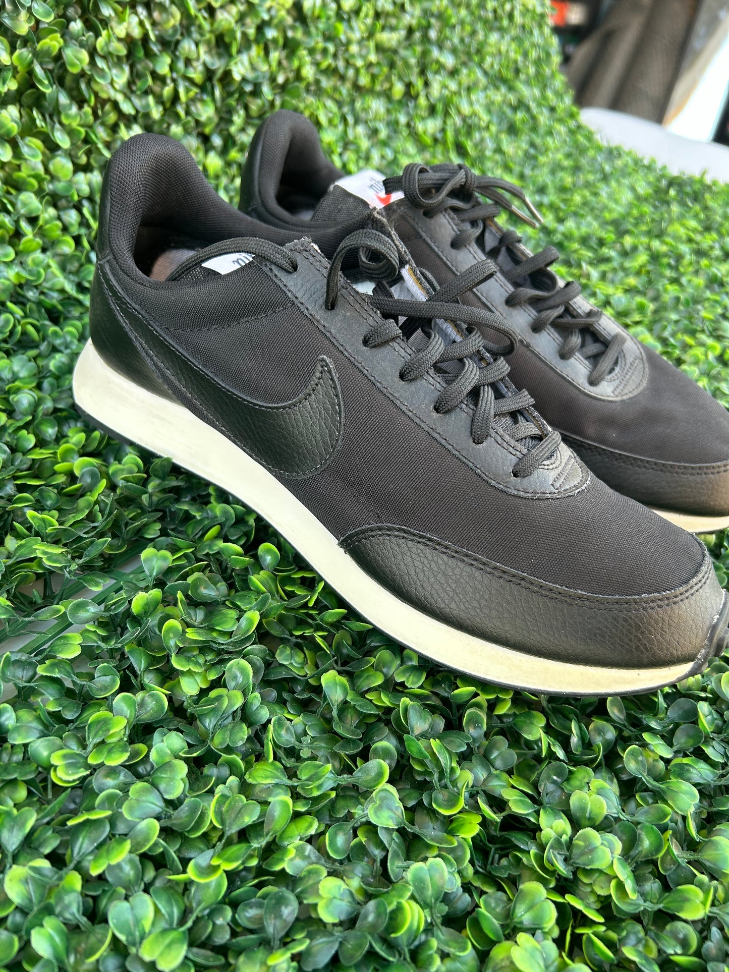 Nike air tailwind size 8.5