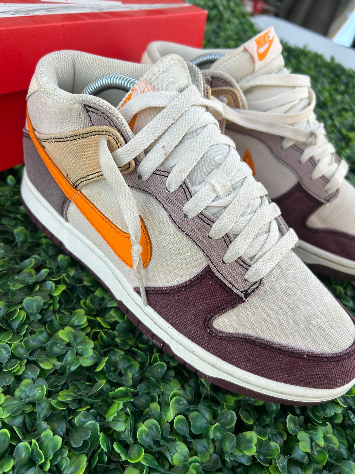 Nike dunk mid size 8