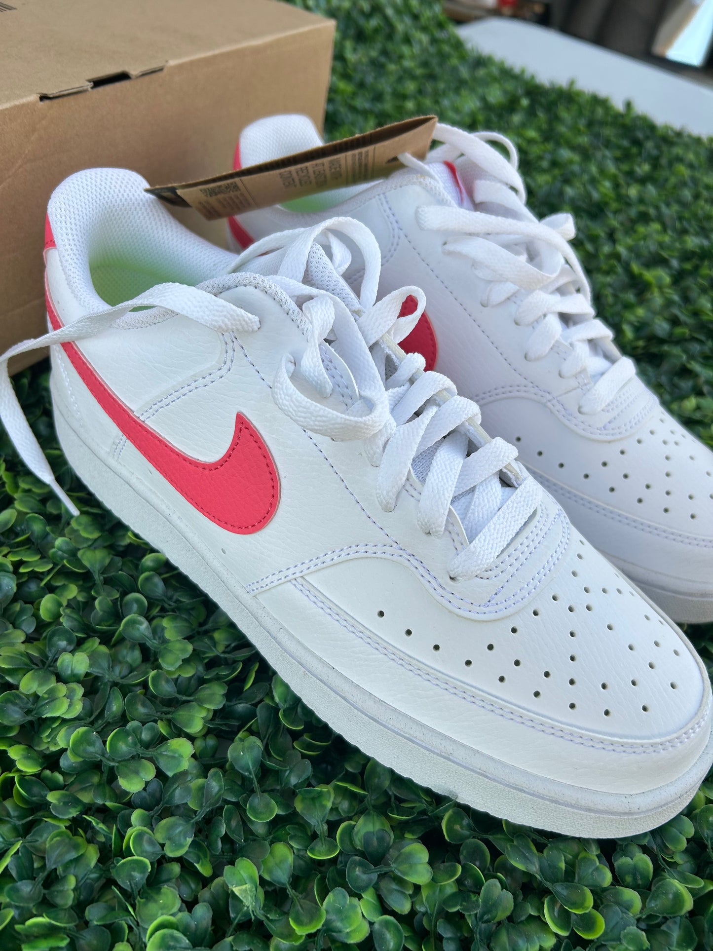 Nike court vision size 8m/9w