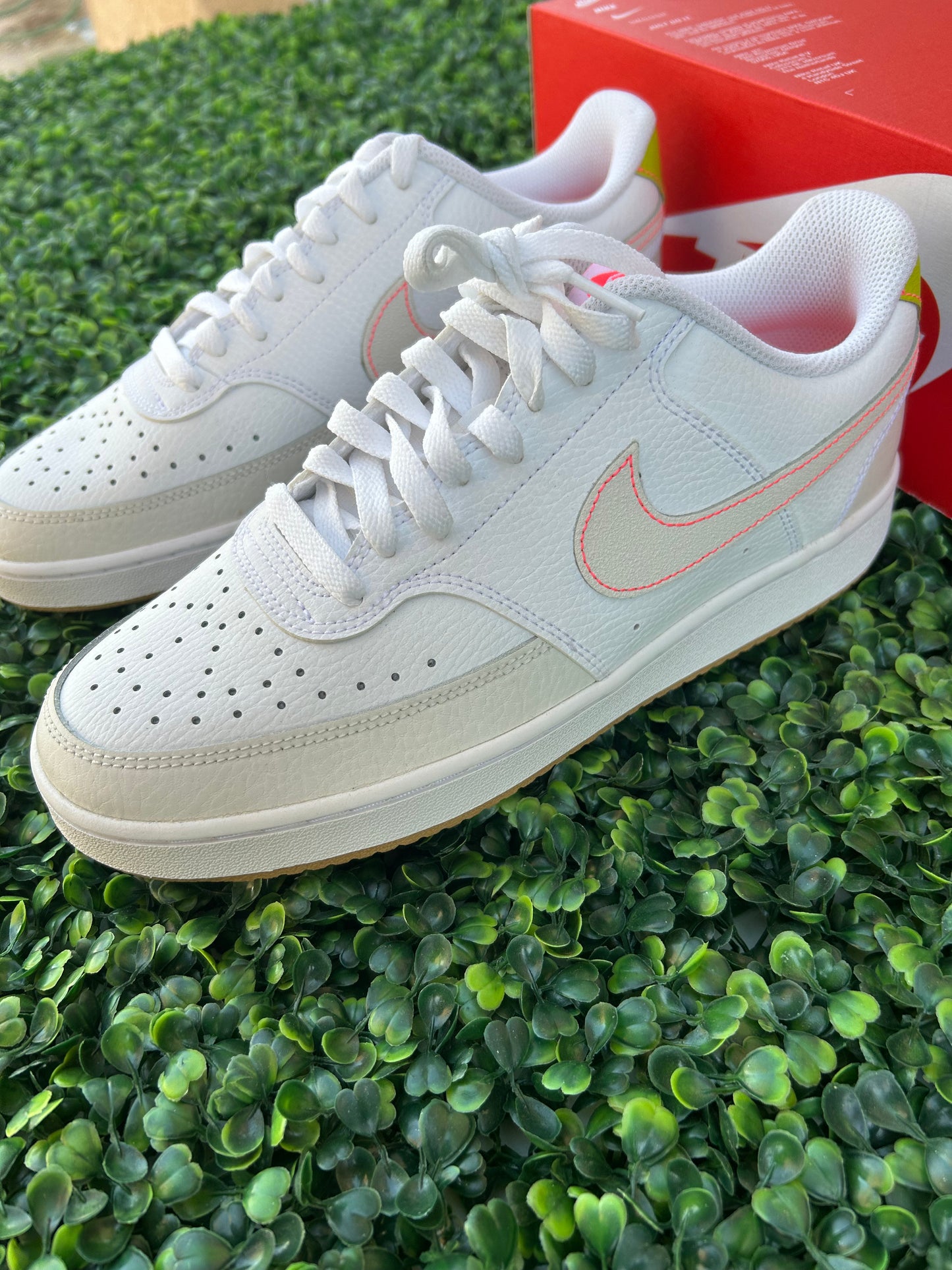 Nike court vision size 8m/9.5w