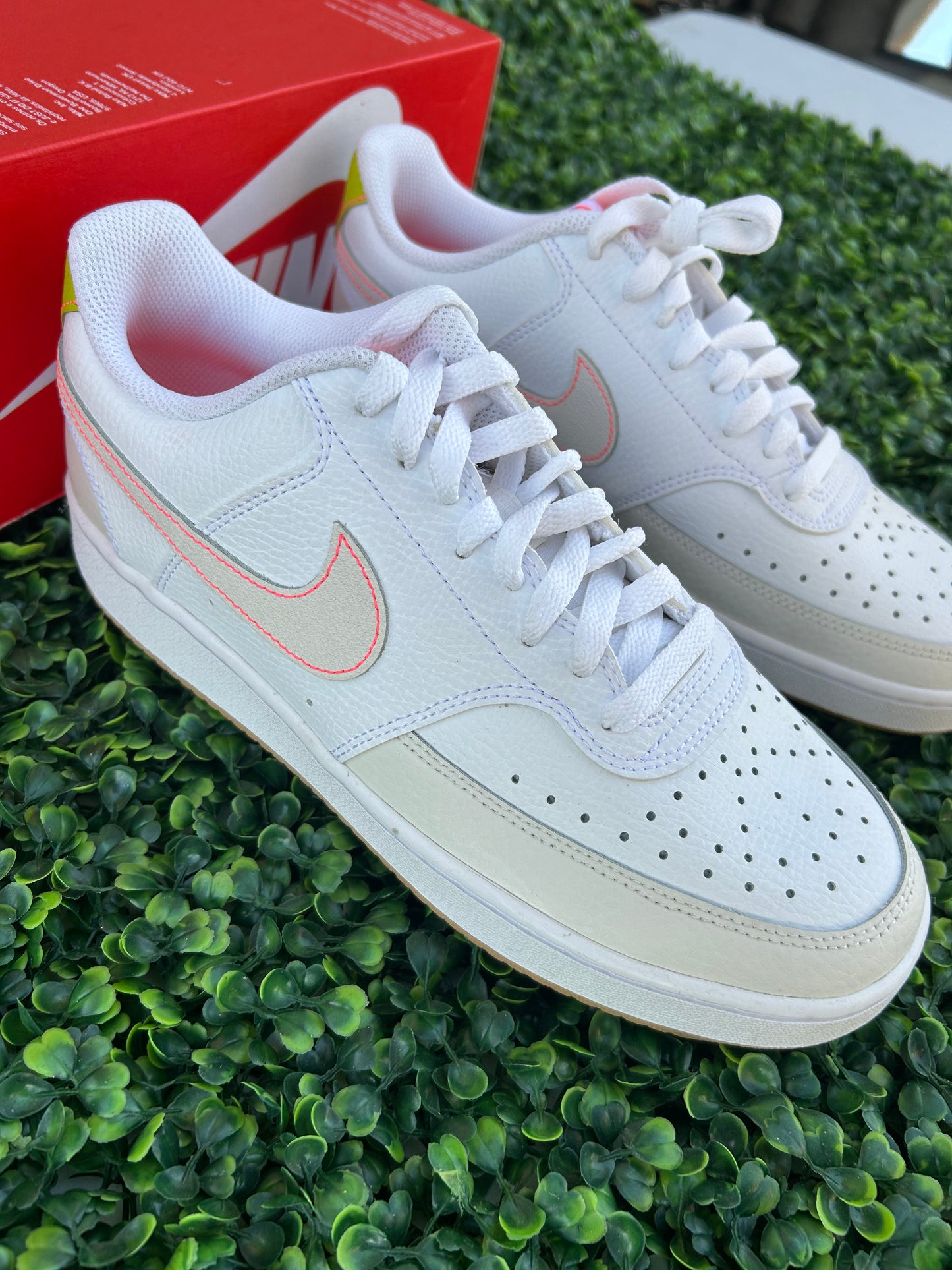 Nike court vision size 8m/9.5w