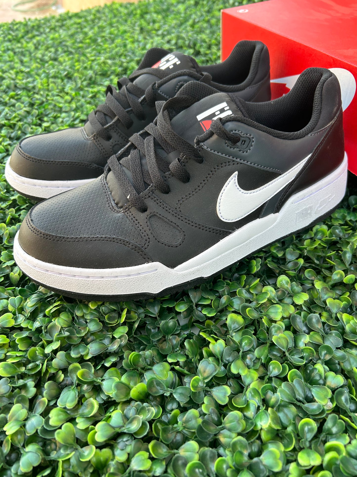 Nike full force size 8.5