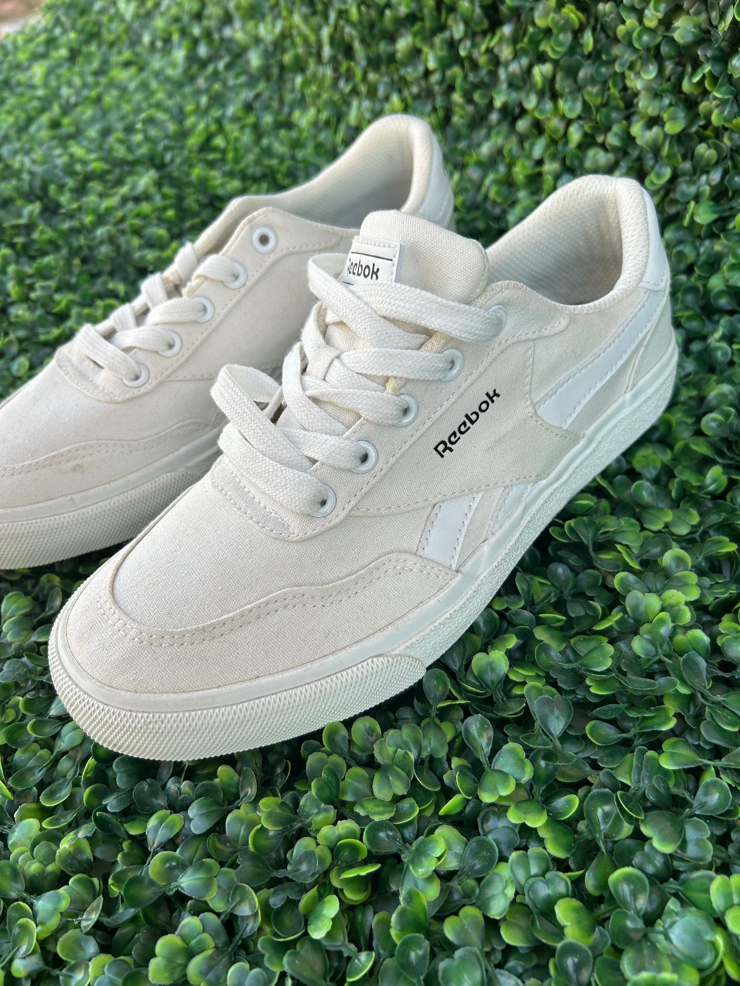 Reebok court size 8.5
