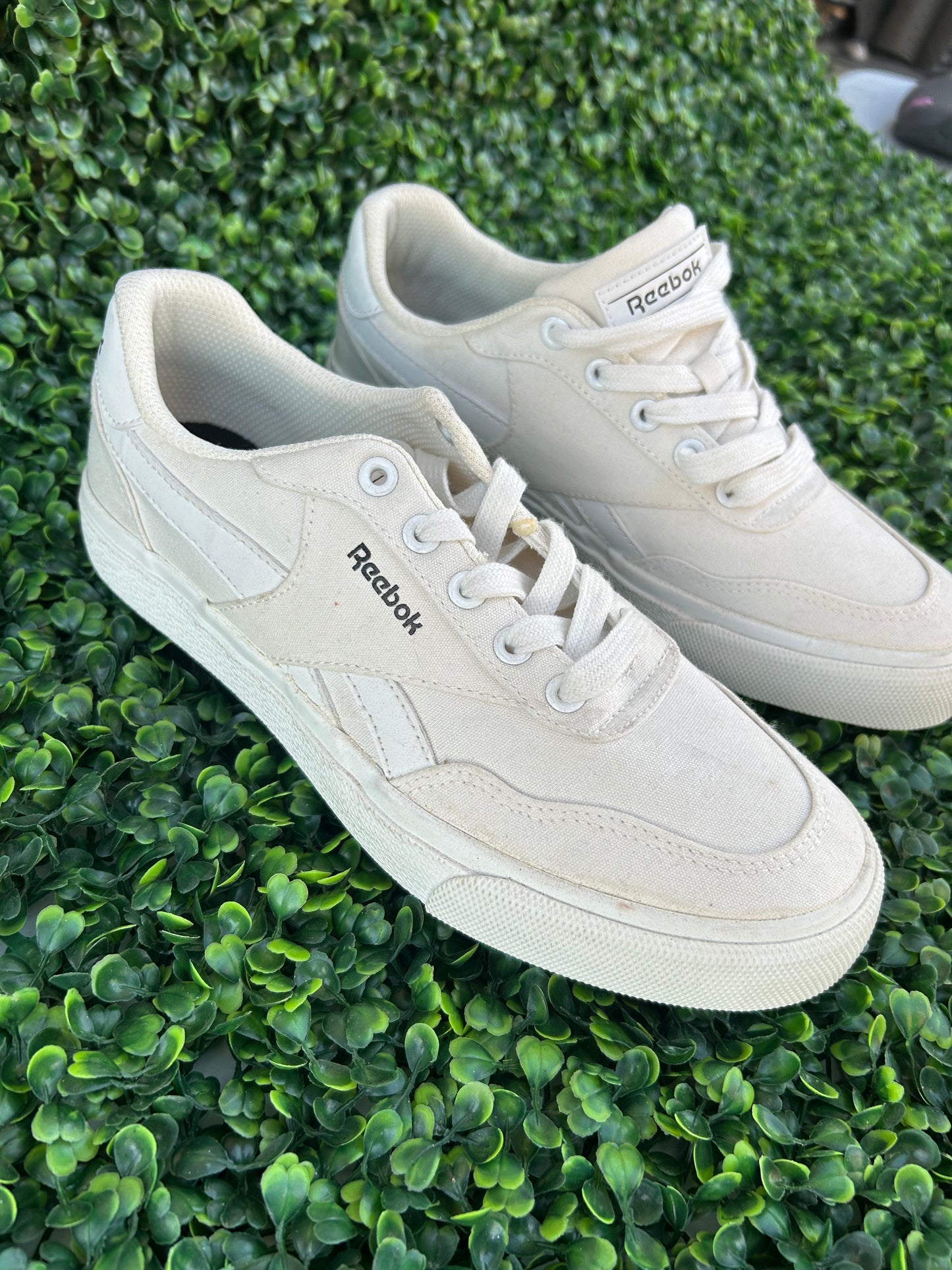 Reebok court size 8.5