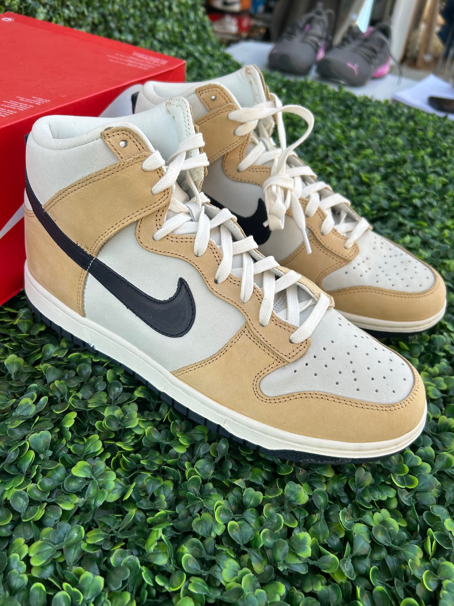 Nike dunk prm mf size 10.5w/9m