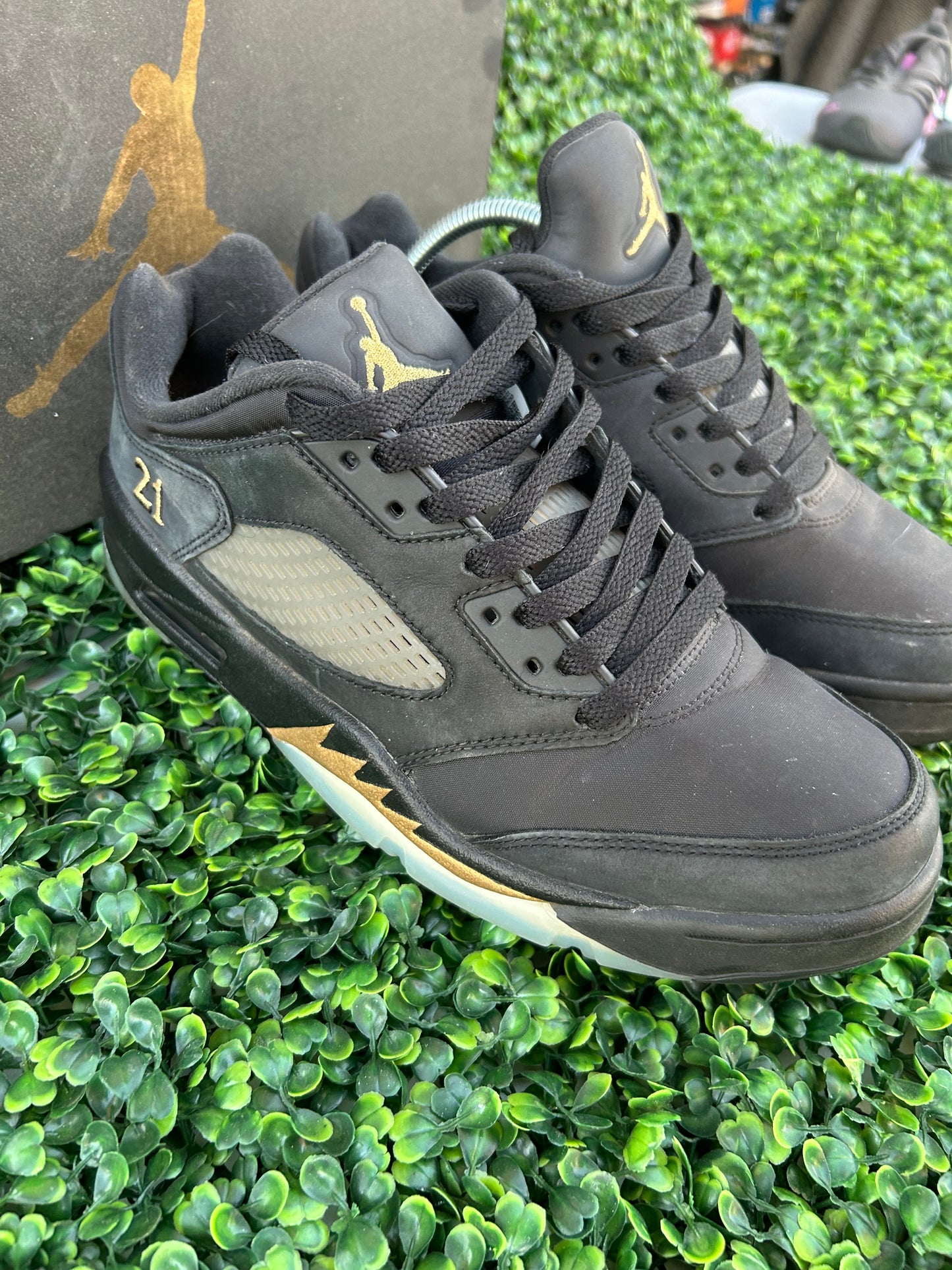 Jordan 5 low size 9m