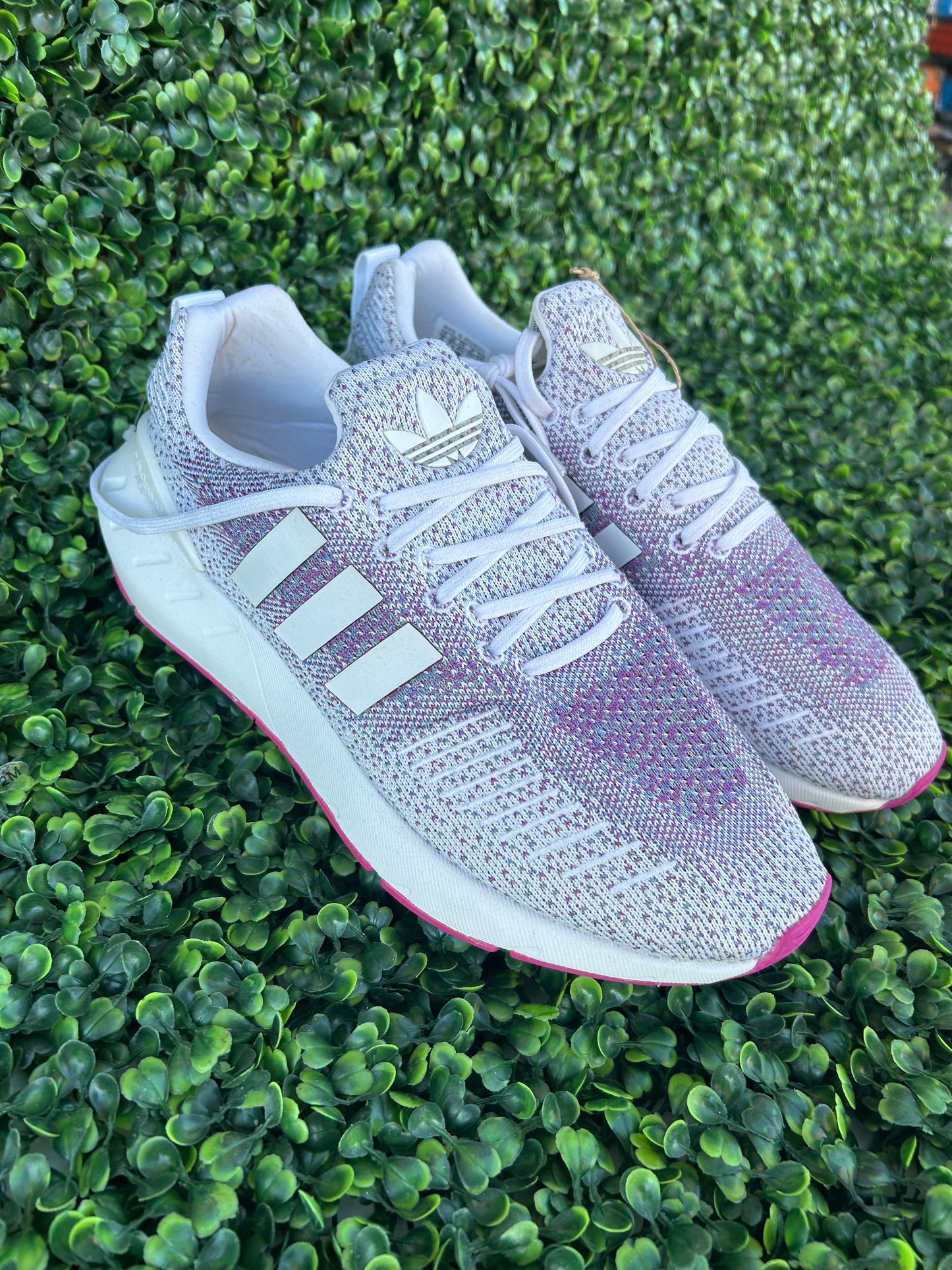 Adidas swift run size 9