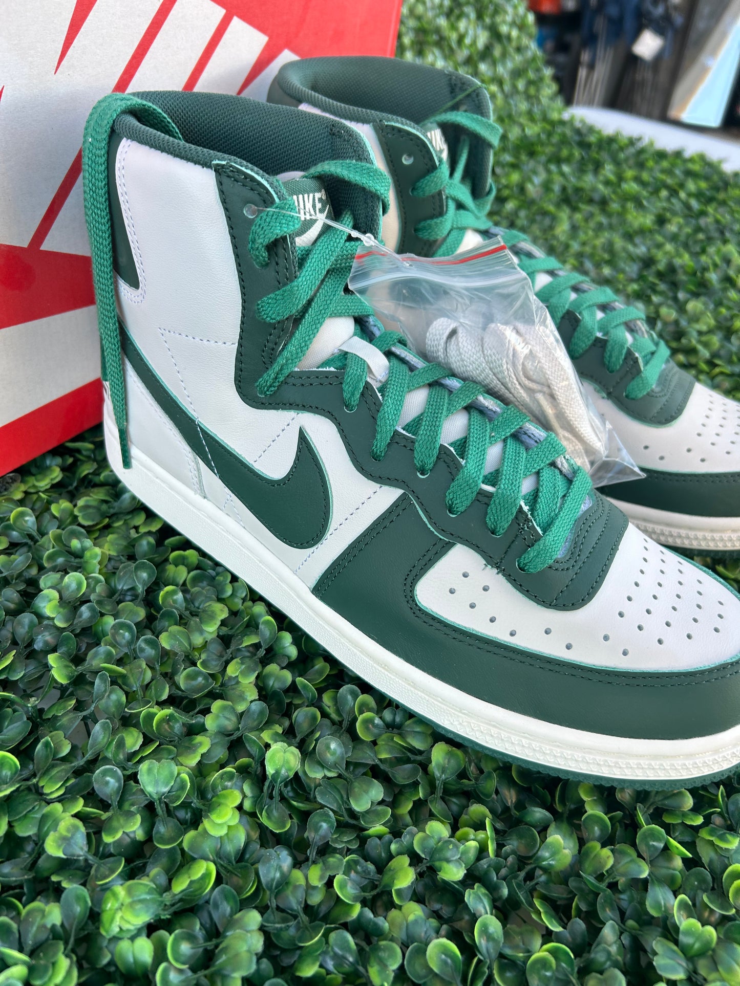 Nike terminator size 9