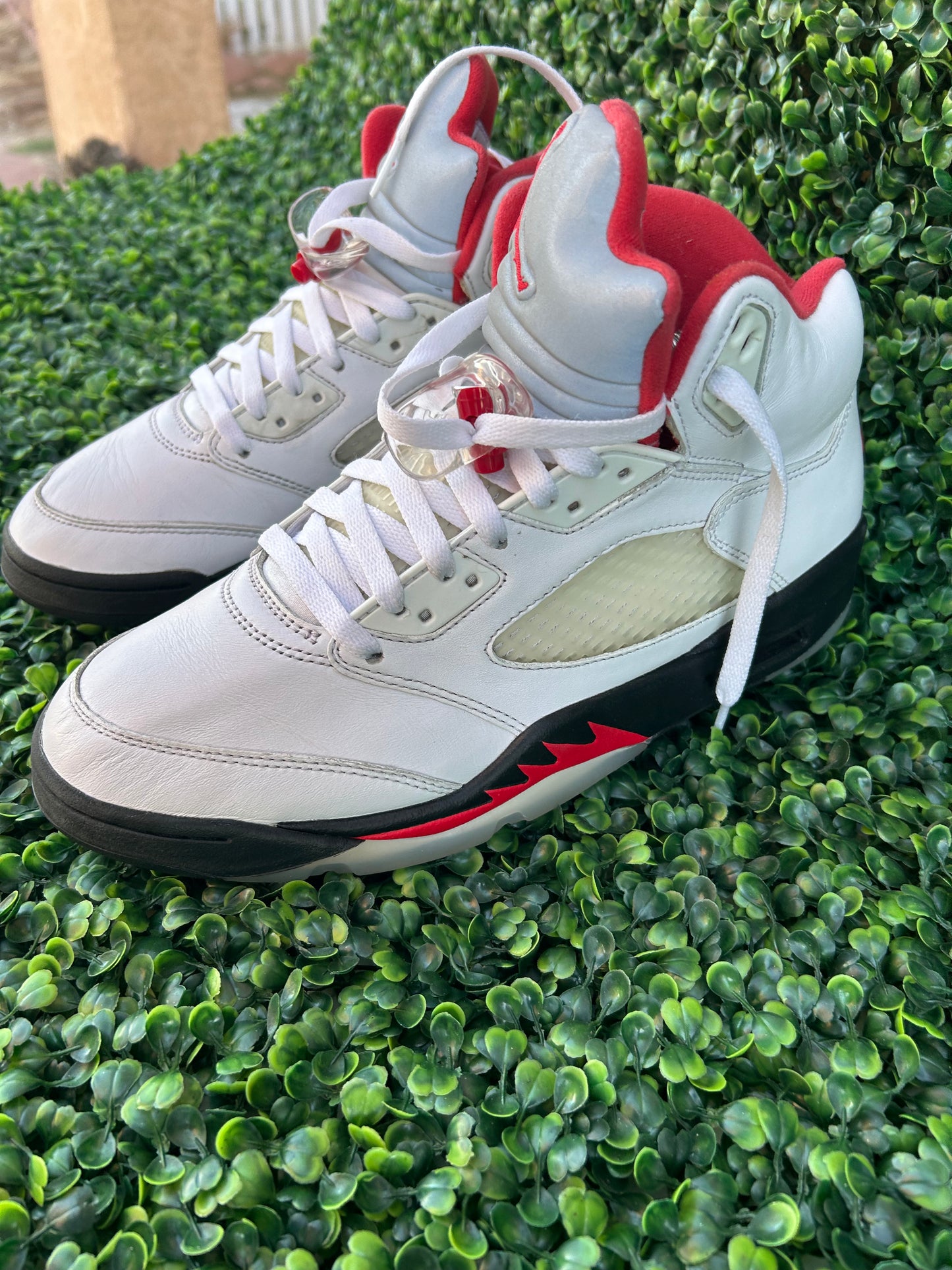 Nike air Jordan 5 size 9.5