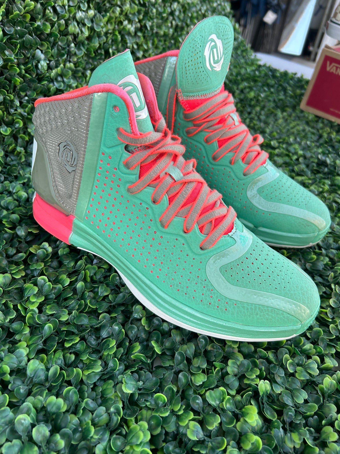 Adidas D rose size 9.5