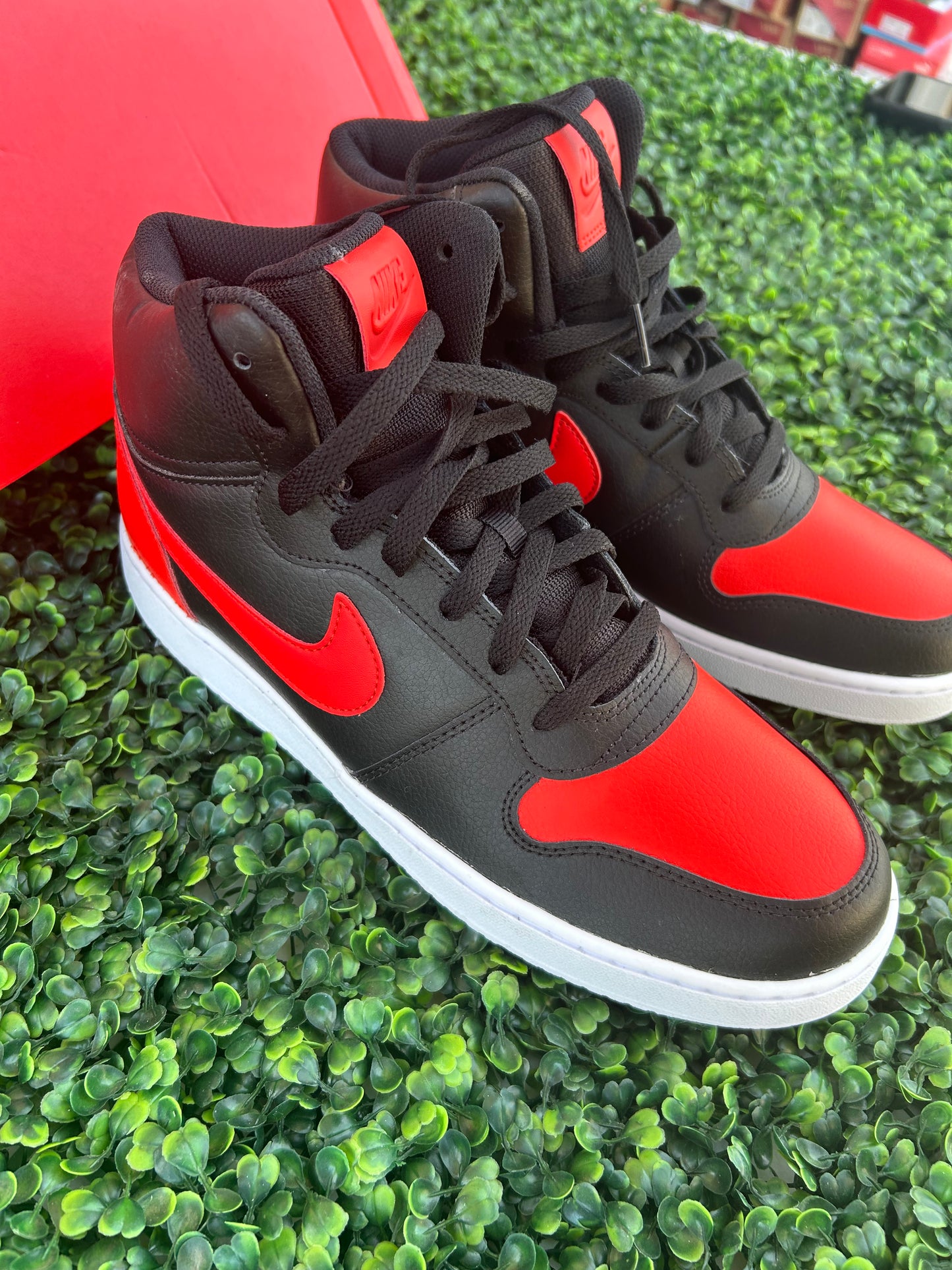 Nike ebernon size 10.5, size 12