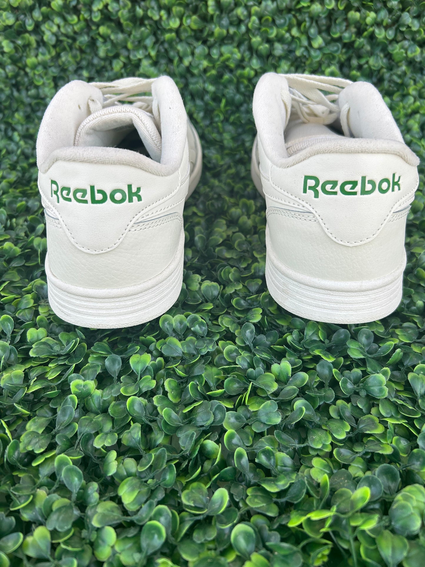 Reebok court advance size 9.5