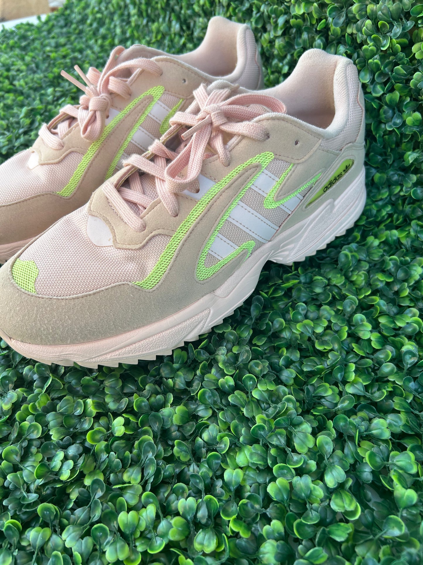 Adidas original yung size 10.5