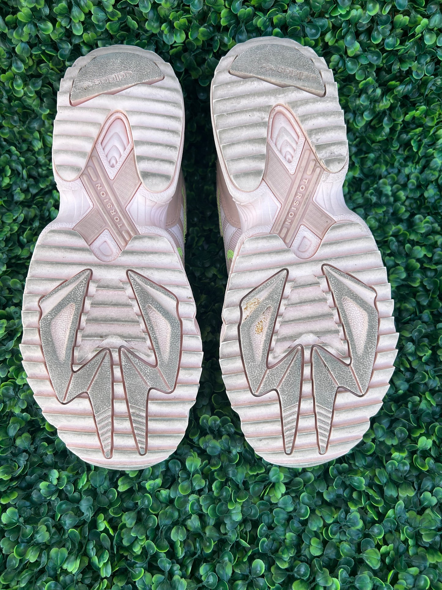 Adidas original yung size 10.5