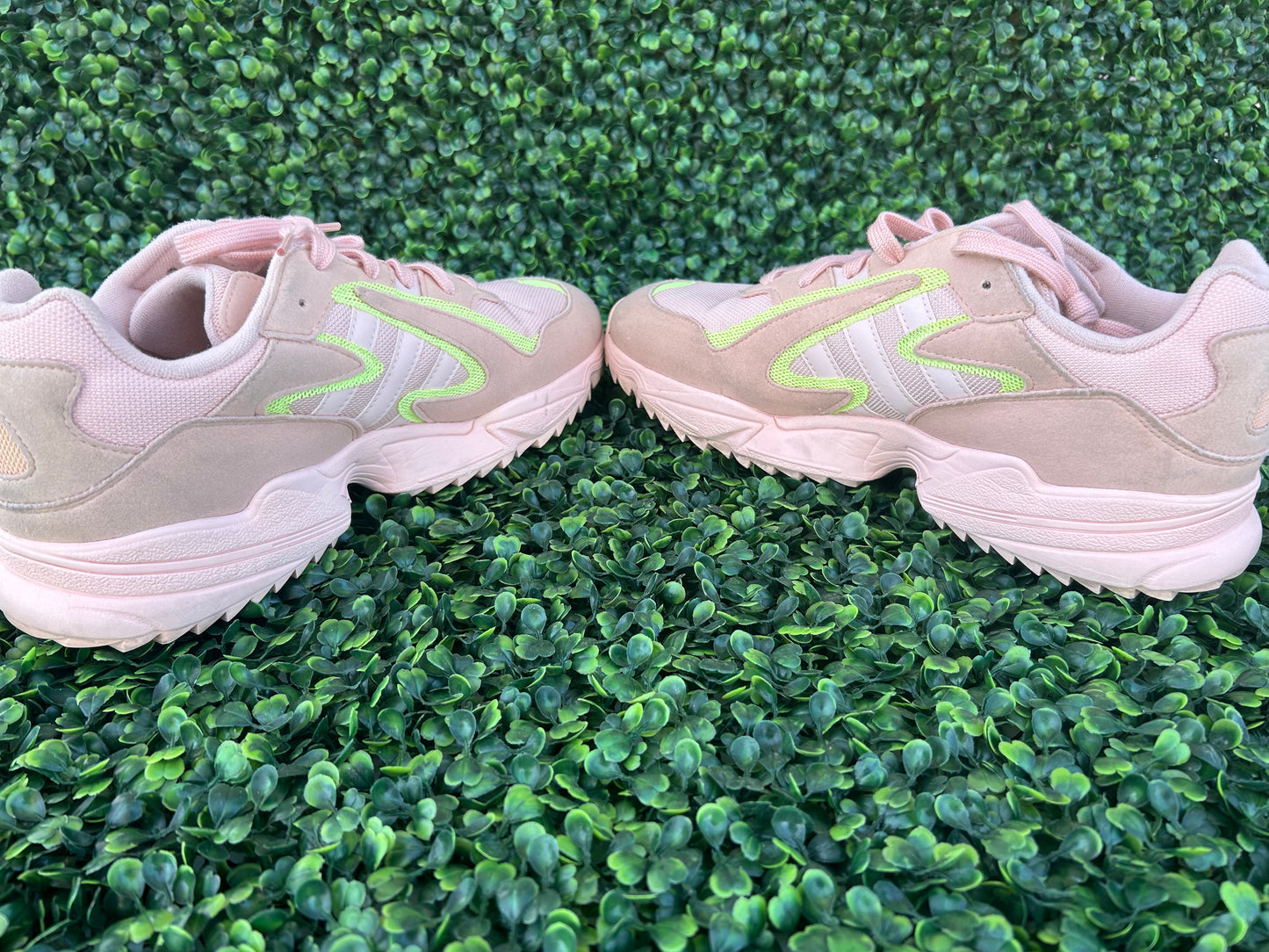 Adidas original yung size 10.5