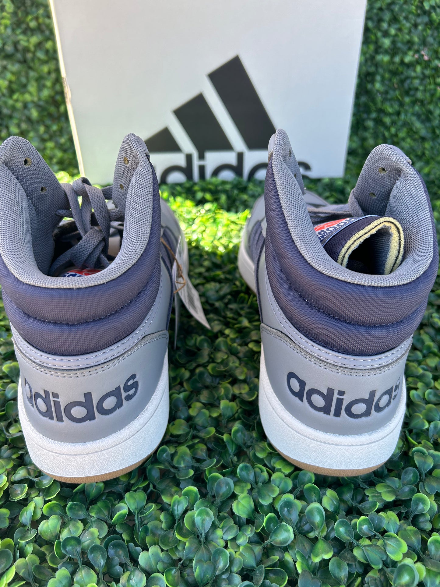 Adidas hoop 3.0 mid size 11.5