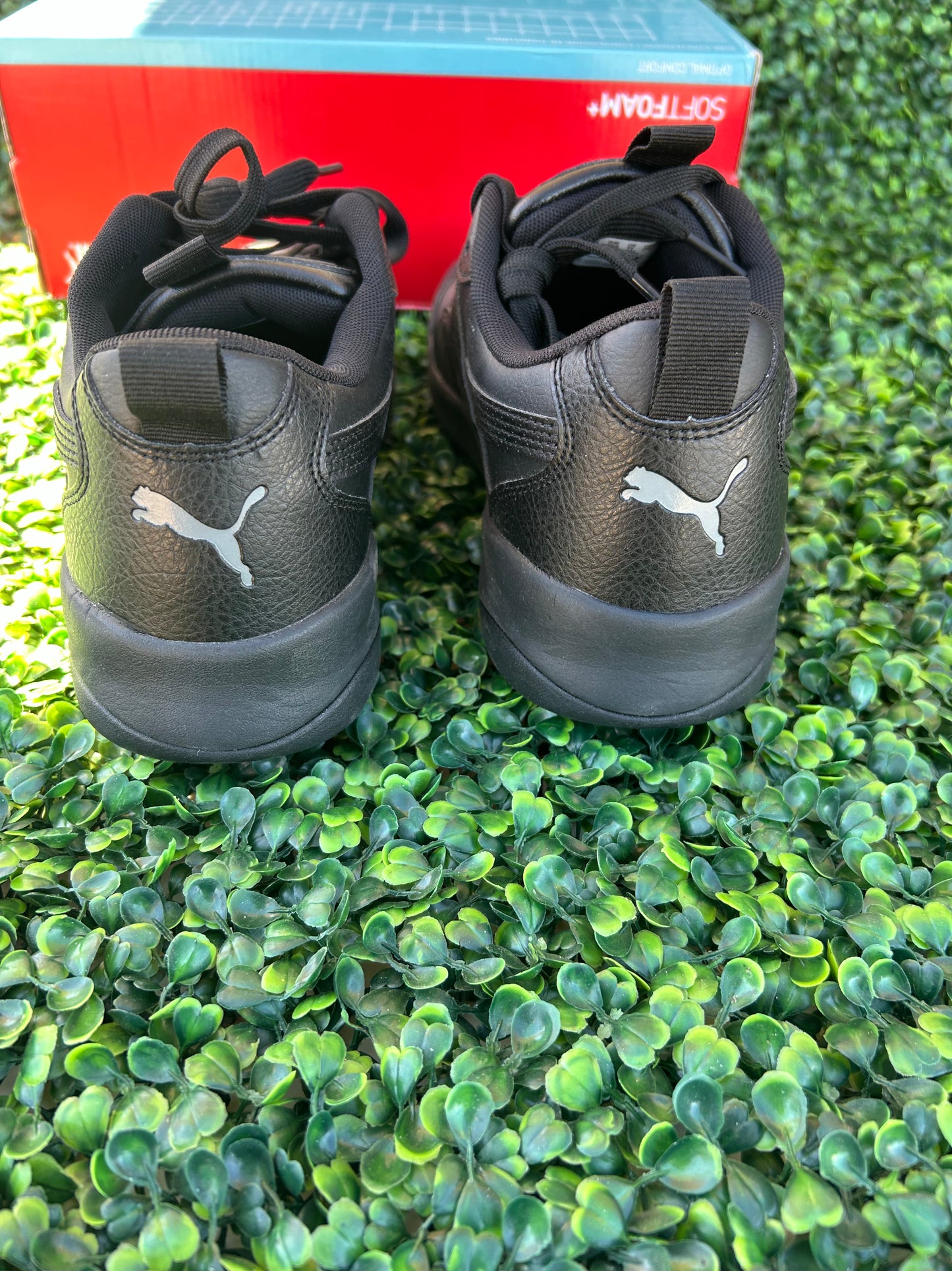 Puma black court size 11