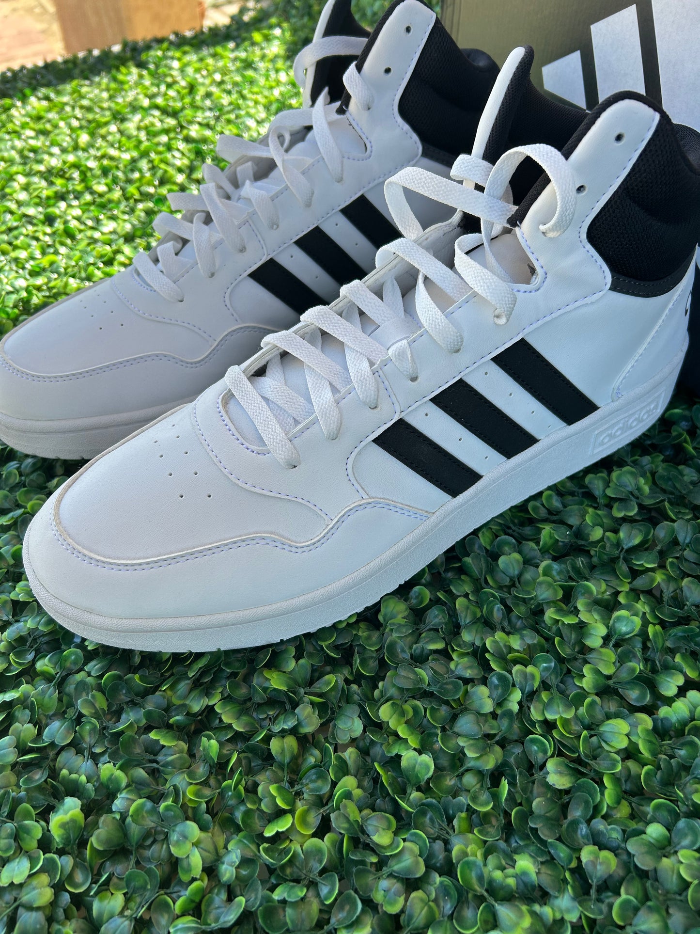 Adidas hoop 3.0 size 13.5