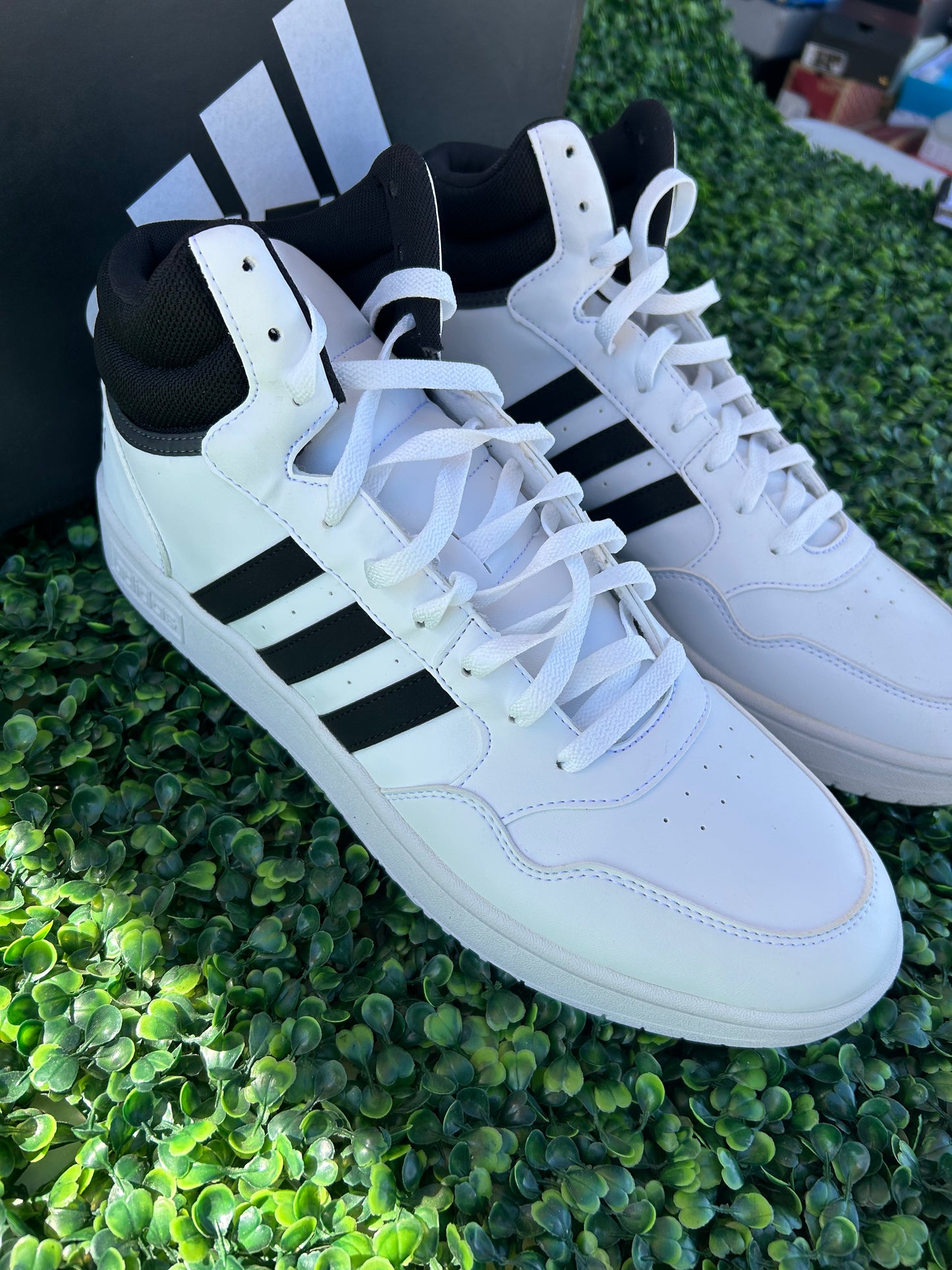 Adidas hoop 3.0 size 13.5