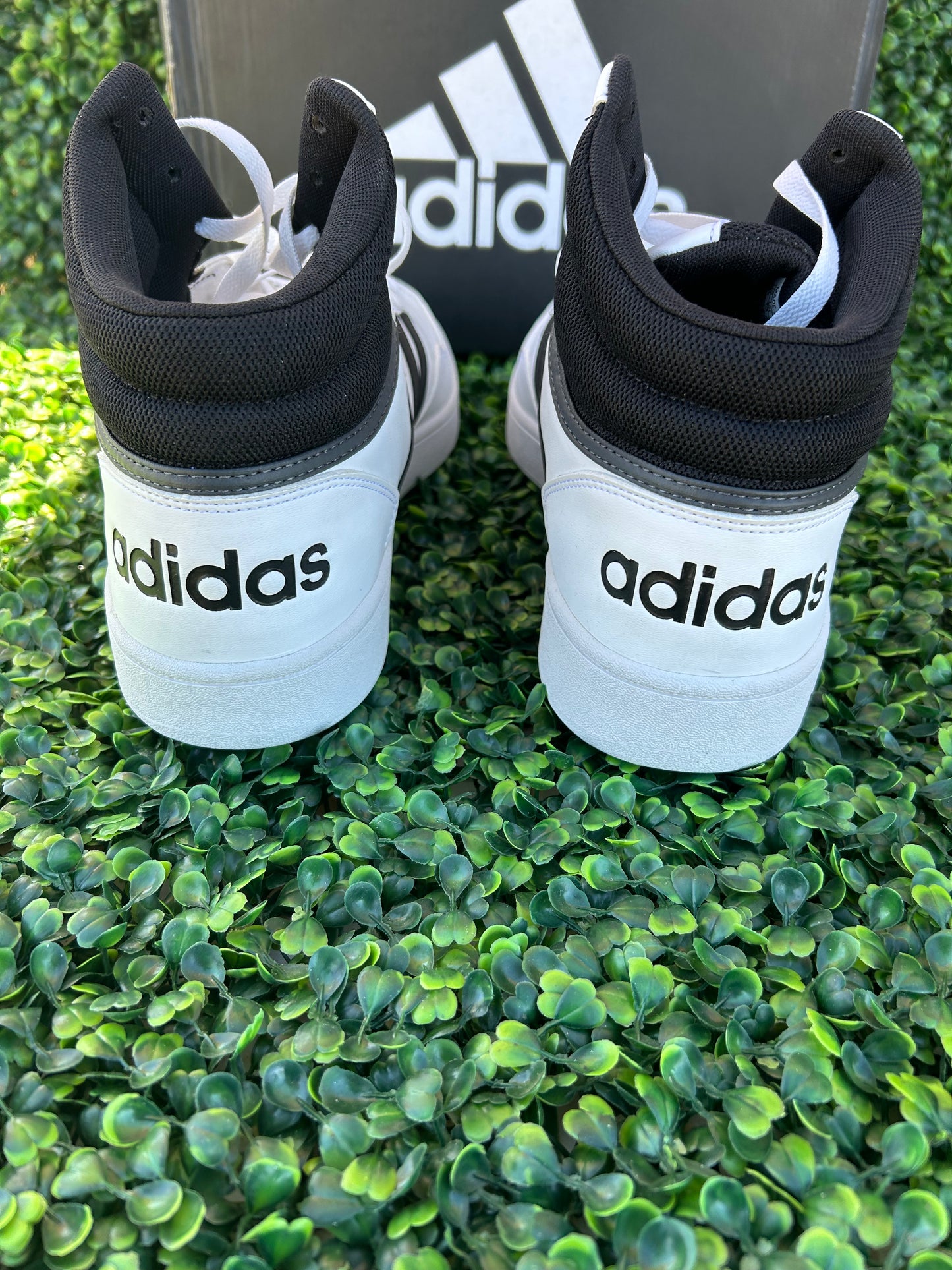 Adidas hoop 3.0 size 13.5
