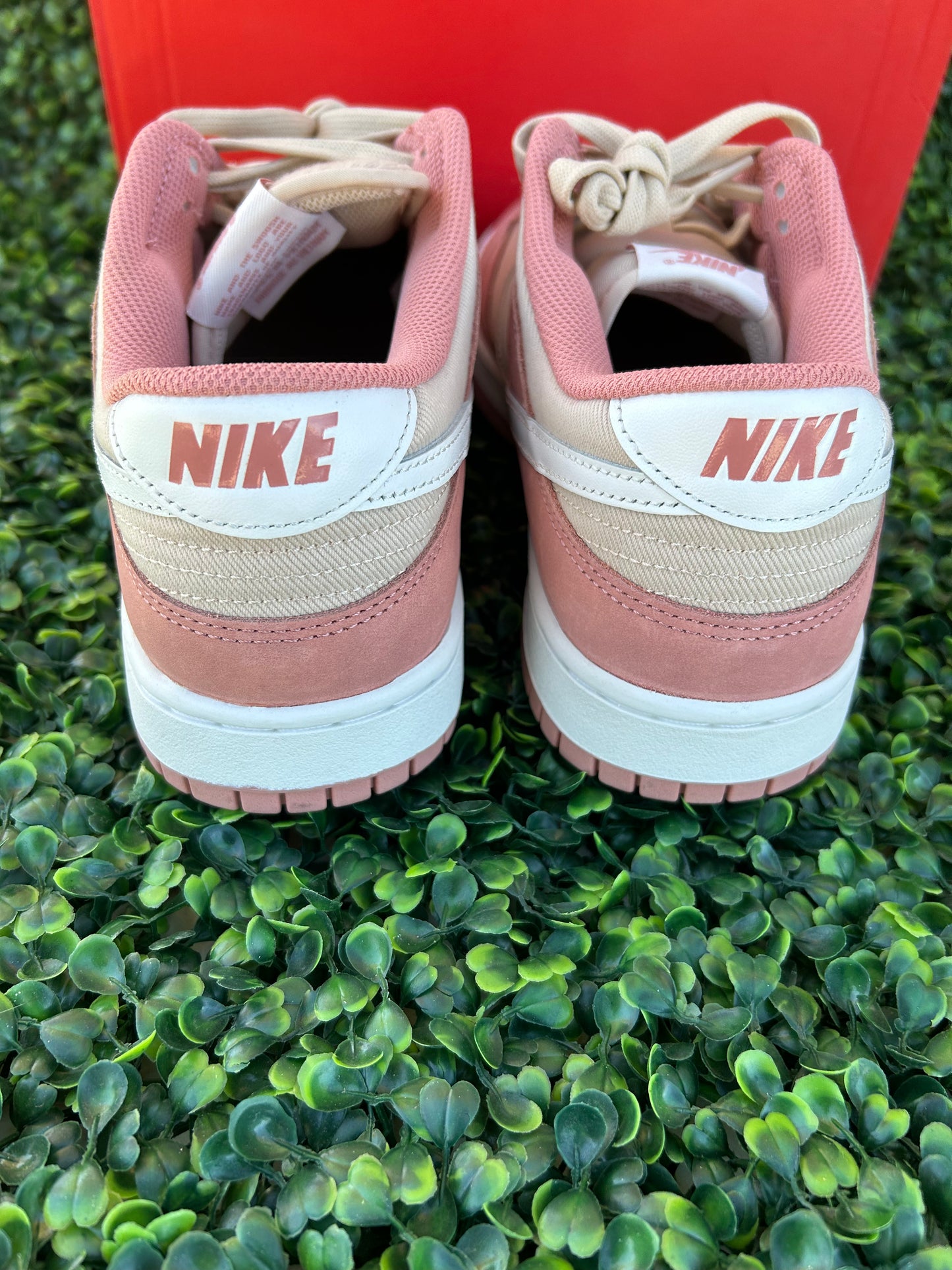 Nike dunk low retro size 12.5
