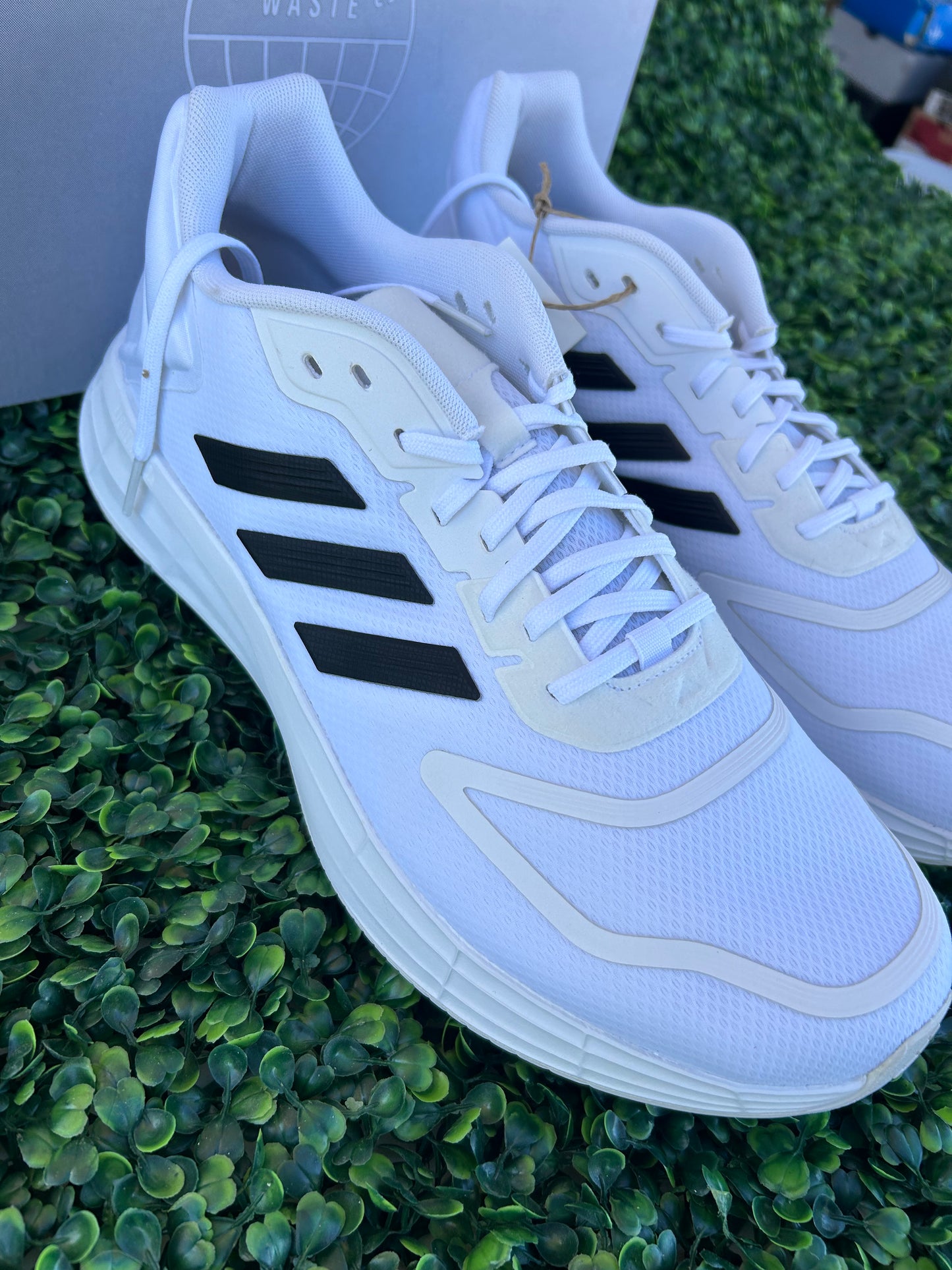Adidas duramo 10 size 12m