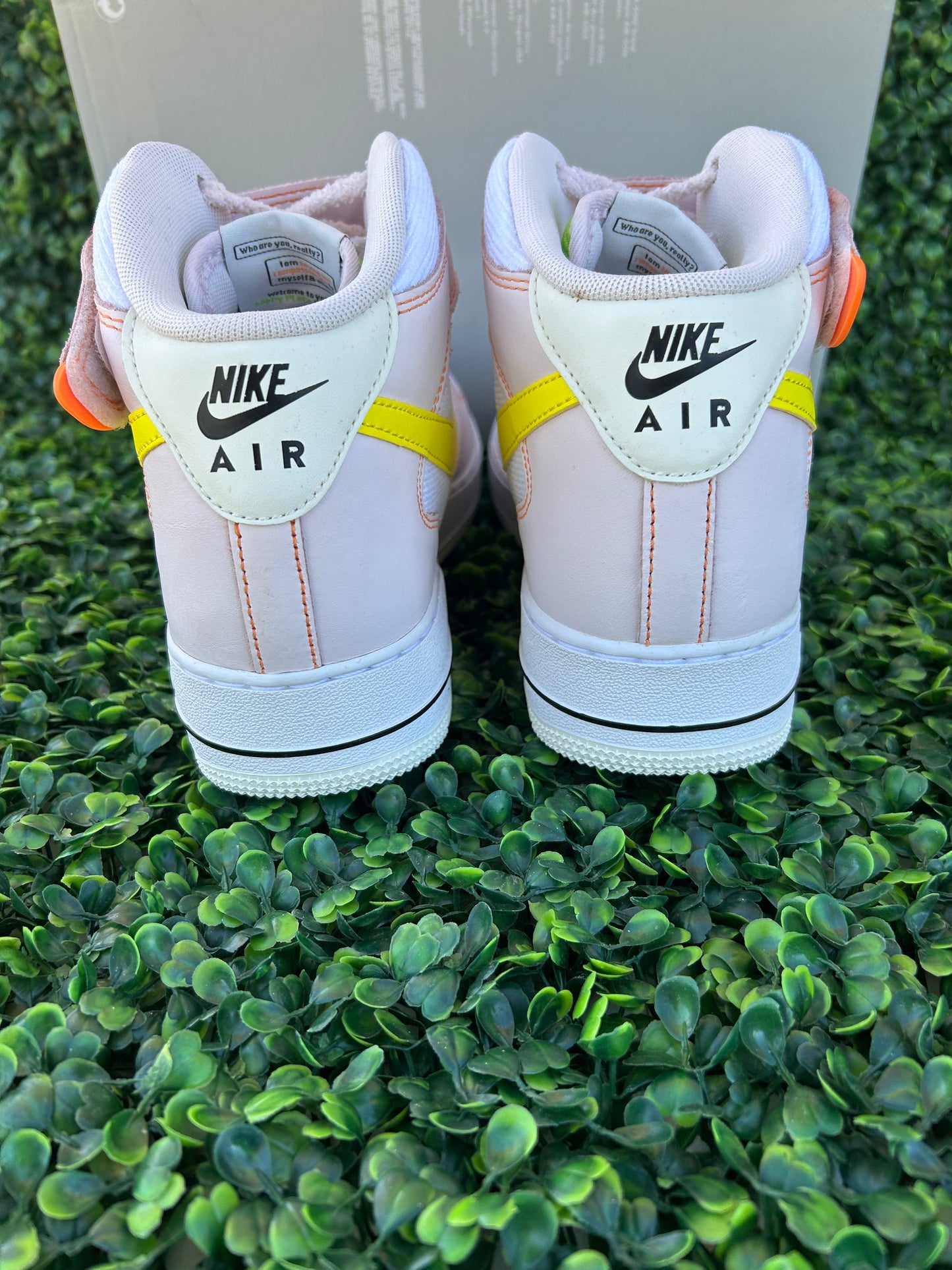 Nike Air Force 1 mid size 9.5m