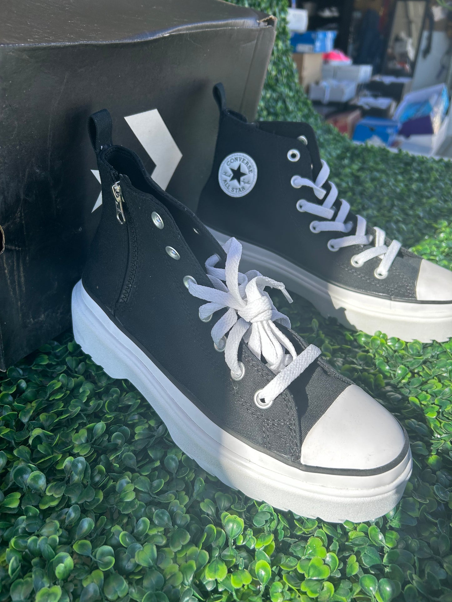 Converse lugged lift size 6.5