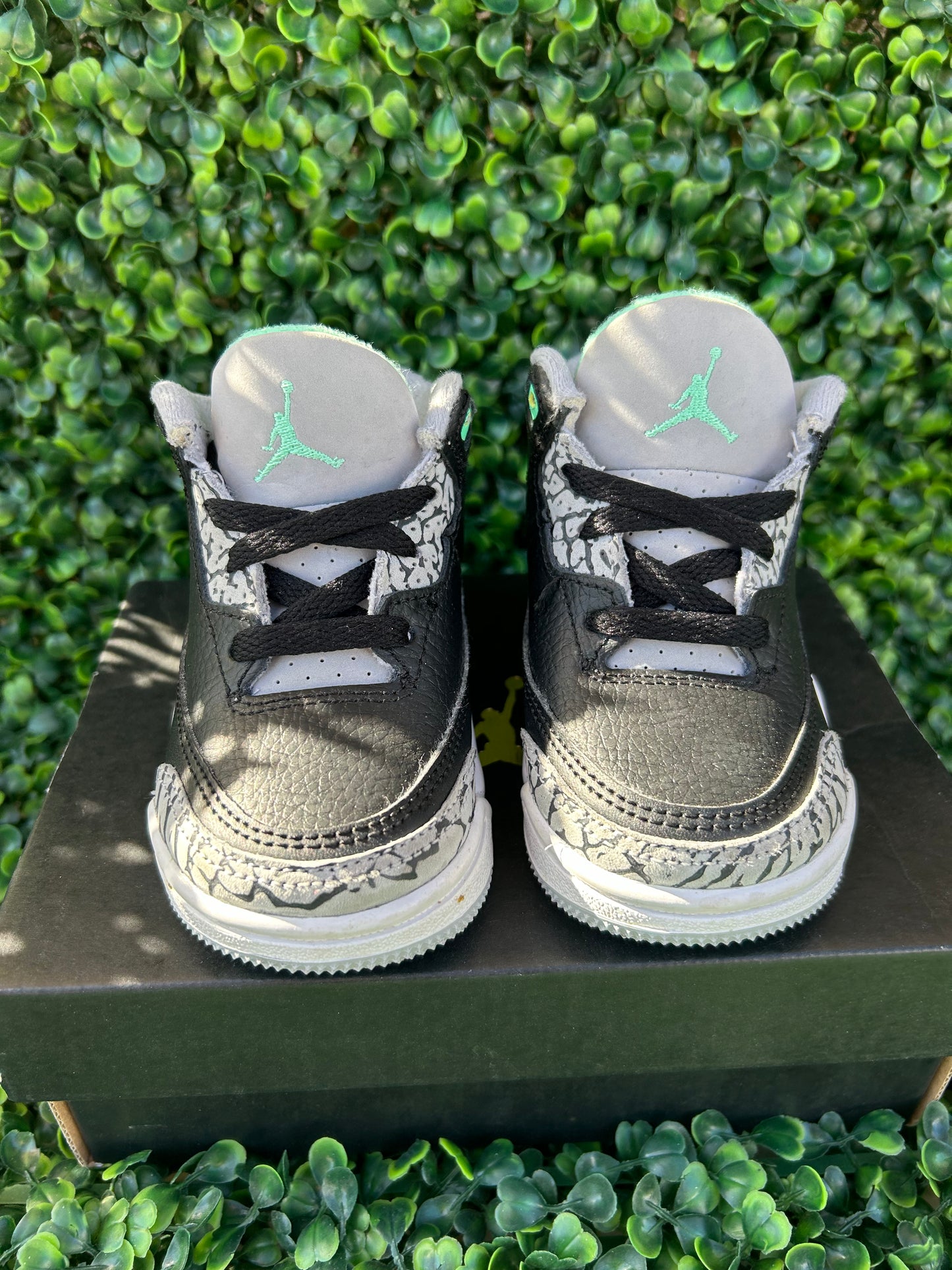 Jordan 3 retro size 5c