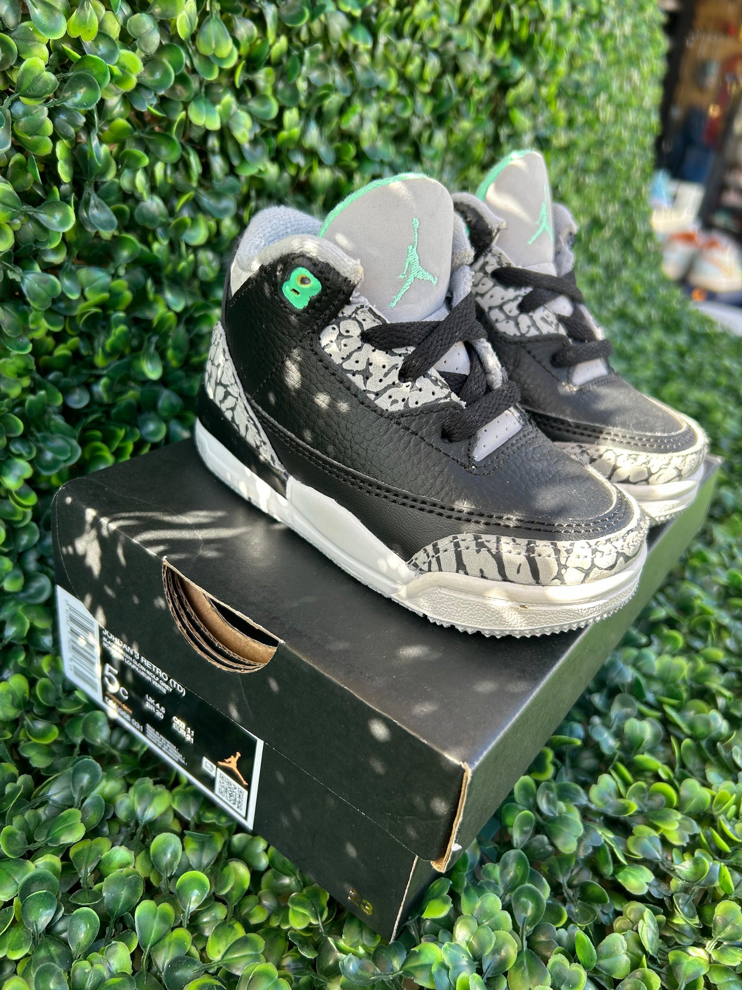 Jordan 3 retro size 5c