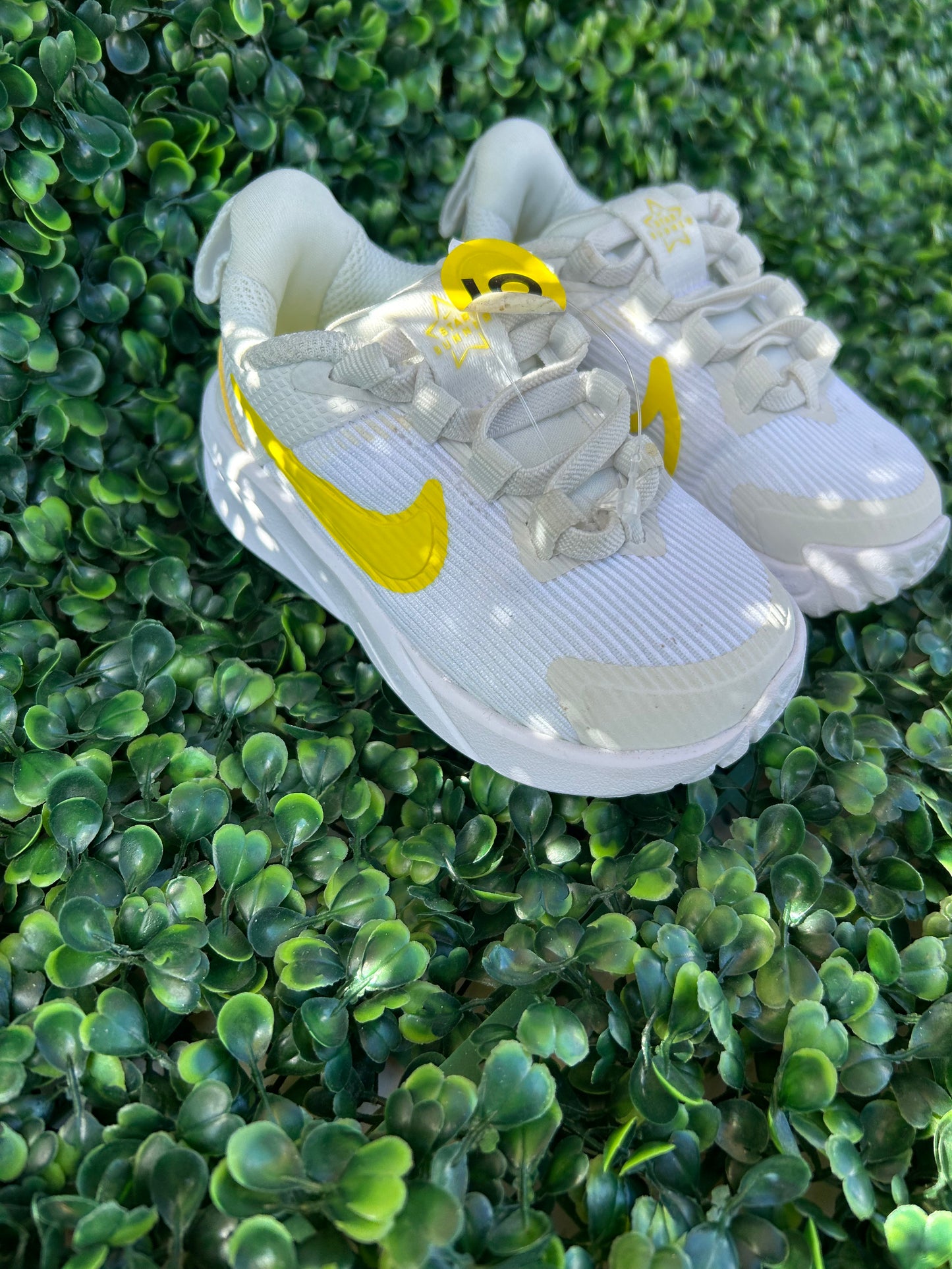 Nike star runner size 5c size 10c