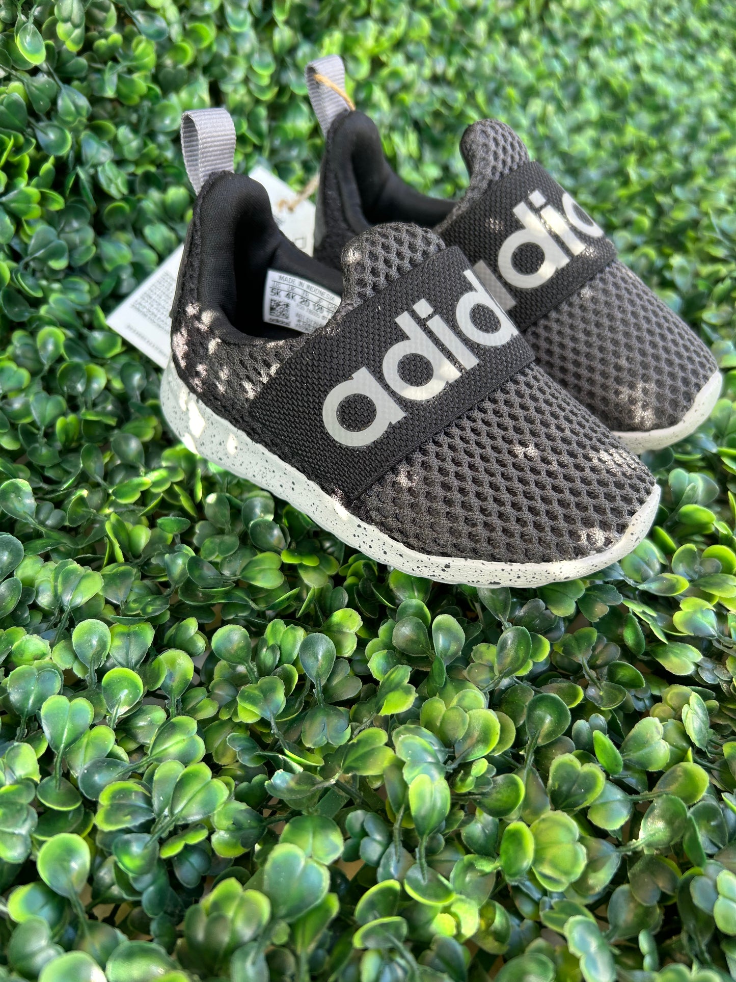 Adidas lite racer size 5k size 6k