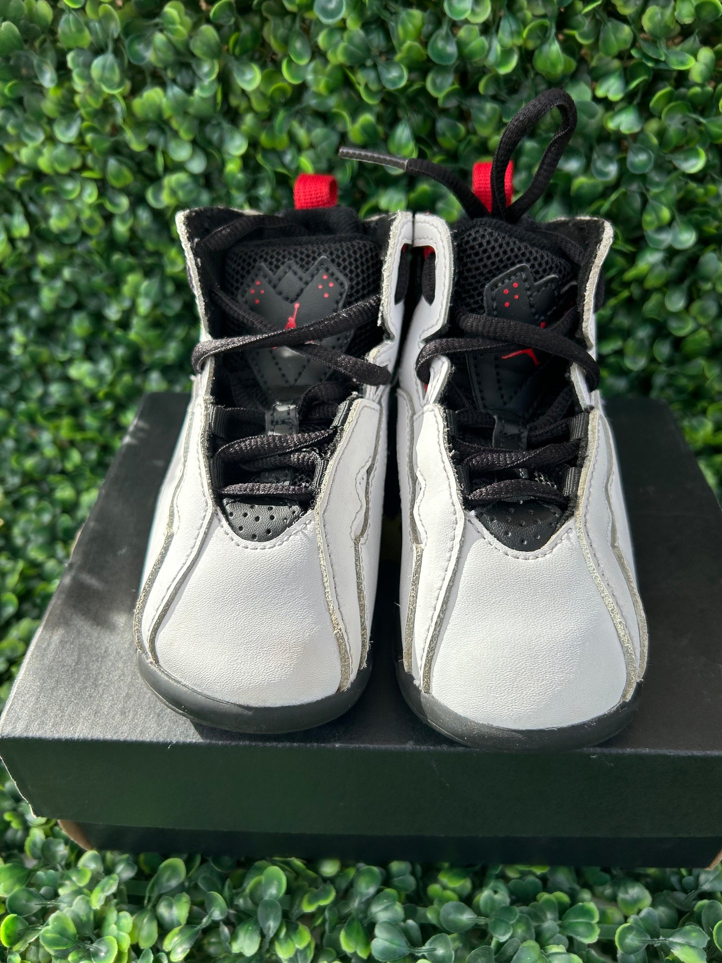 Jordan true flight size 9c