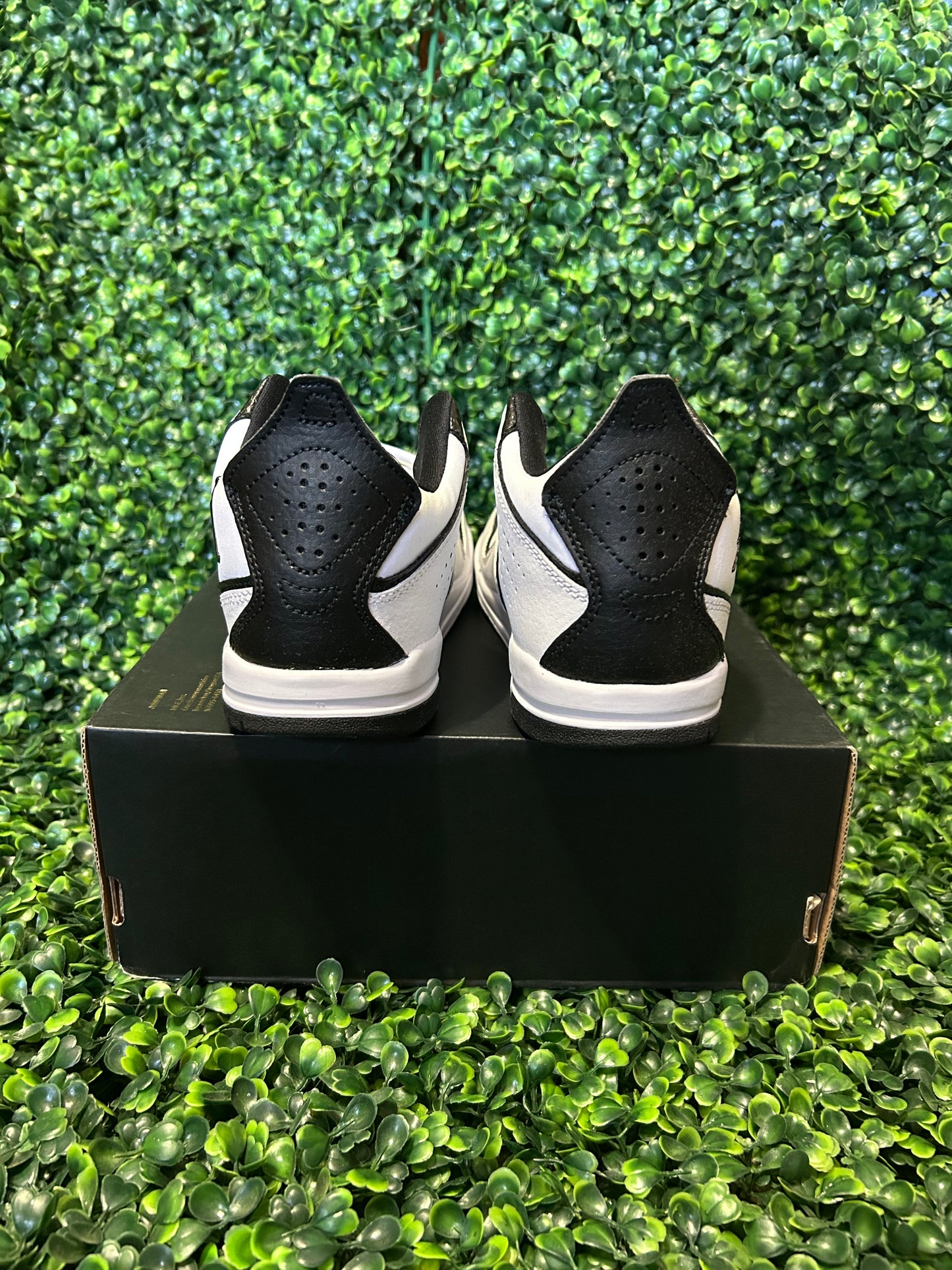 Jordan courtside 23 size 3y