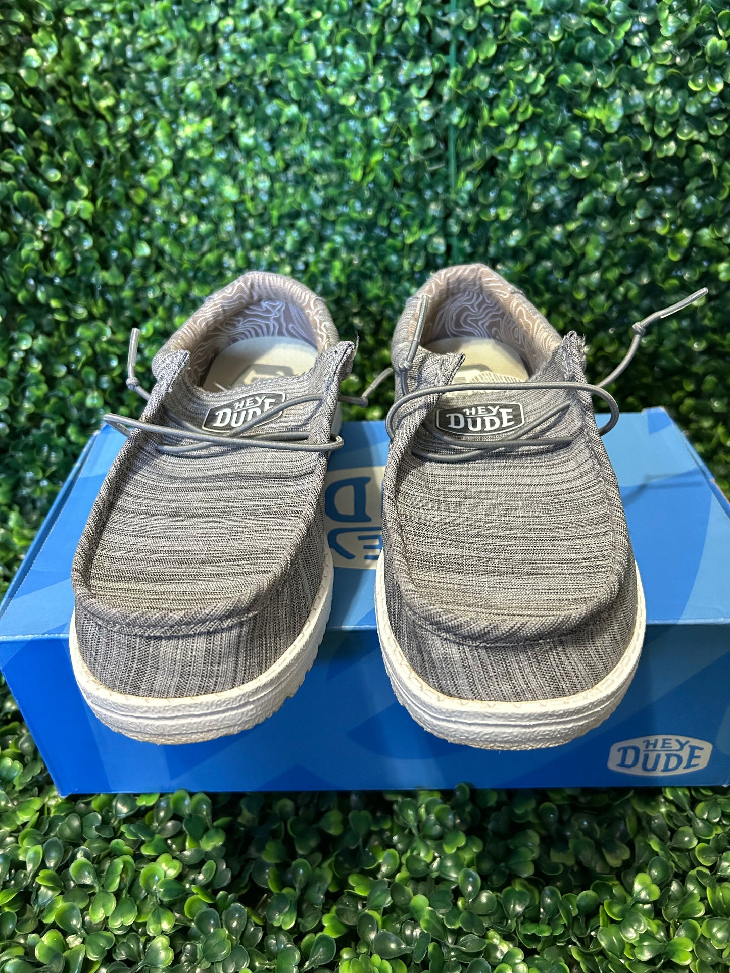 Hey Dude size 4