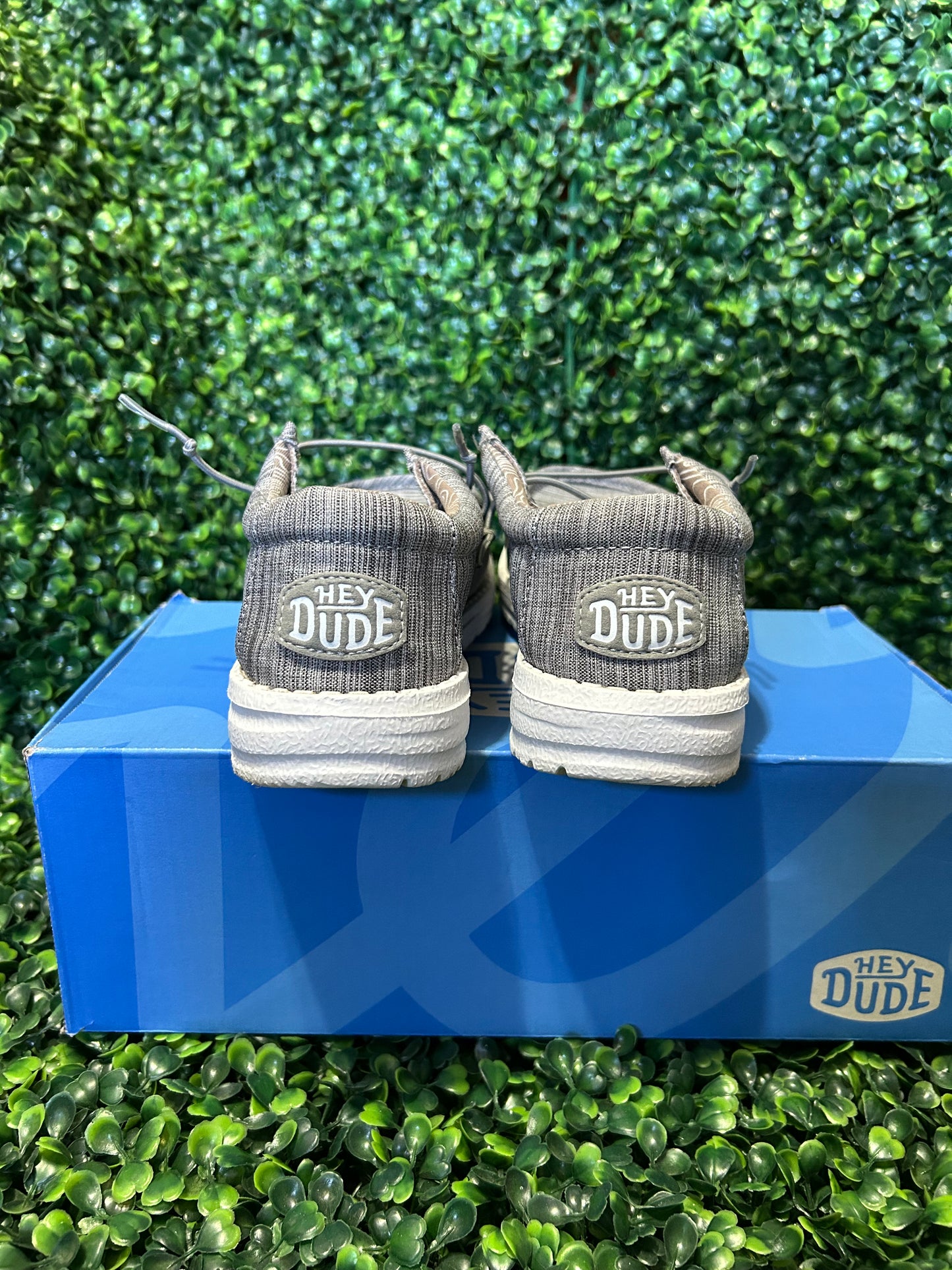 Hey Dude size 4