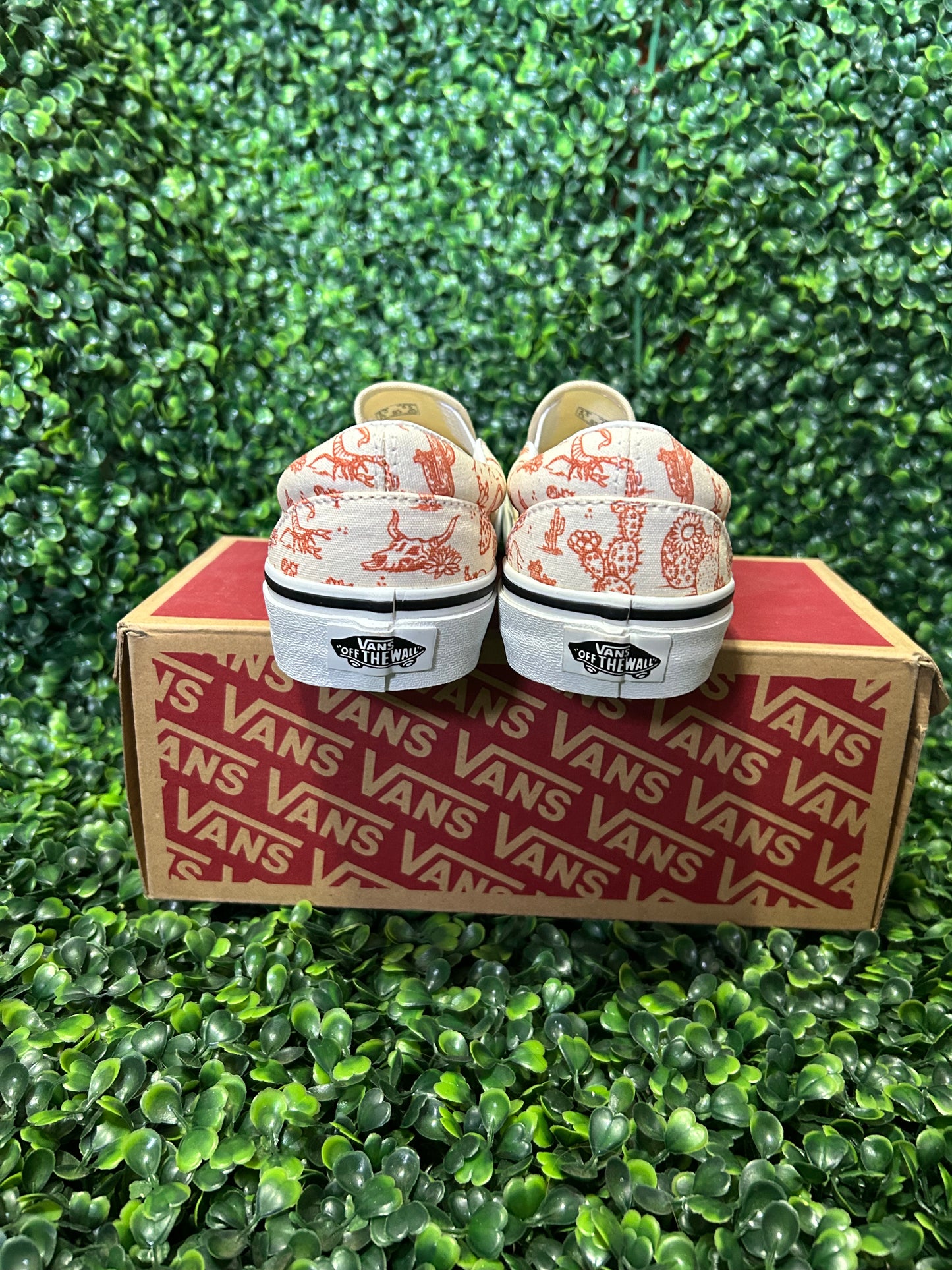 Vans size 6w/5m