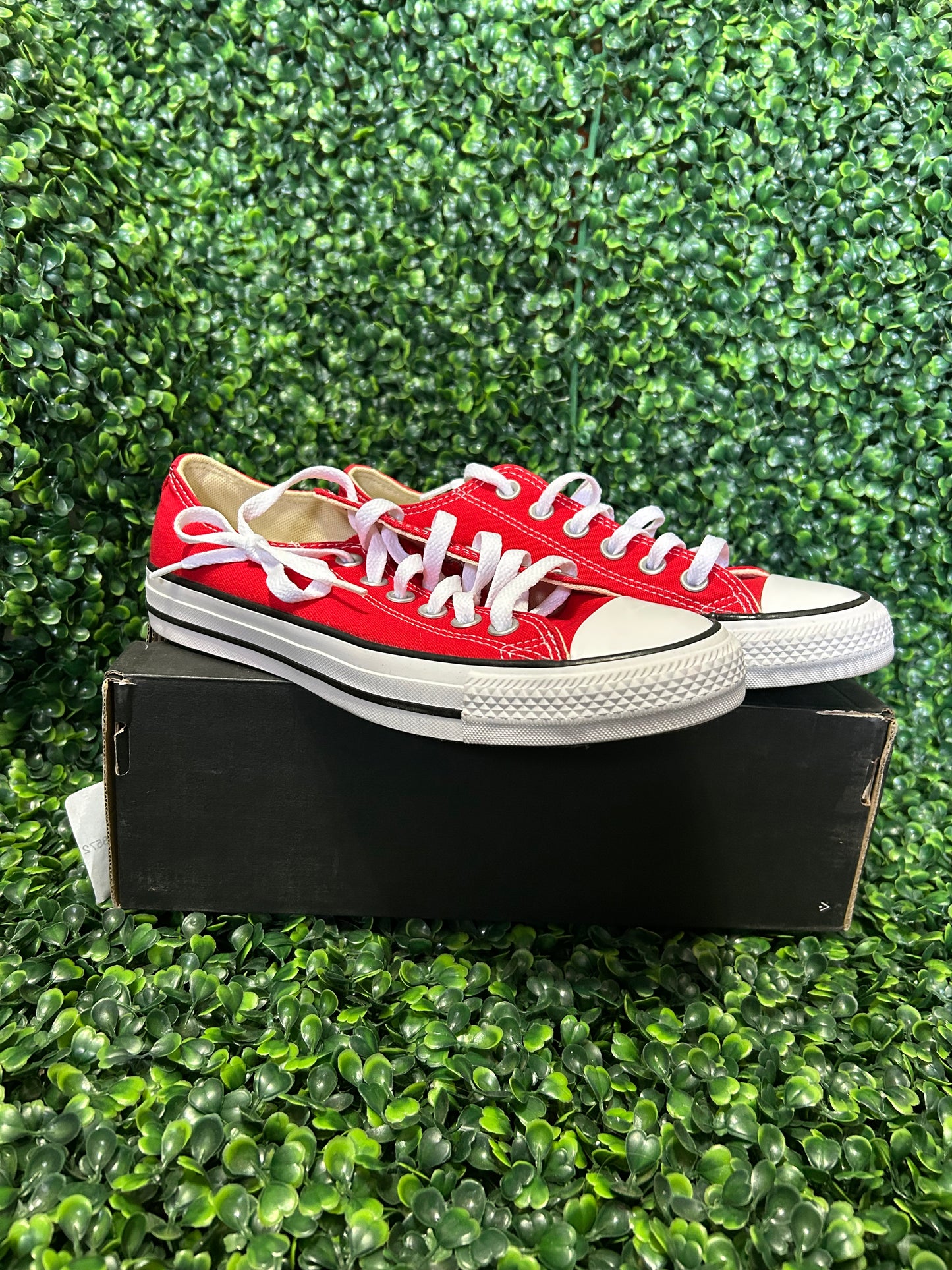 Converse size 5m/7w