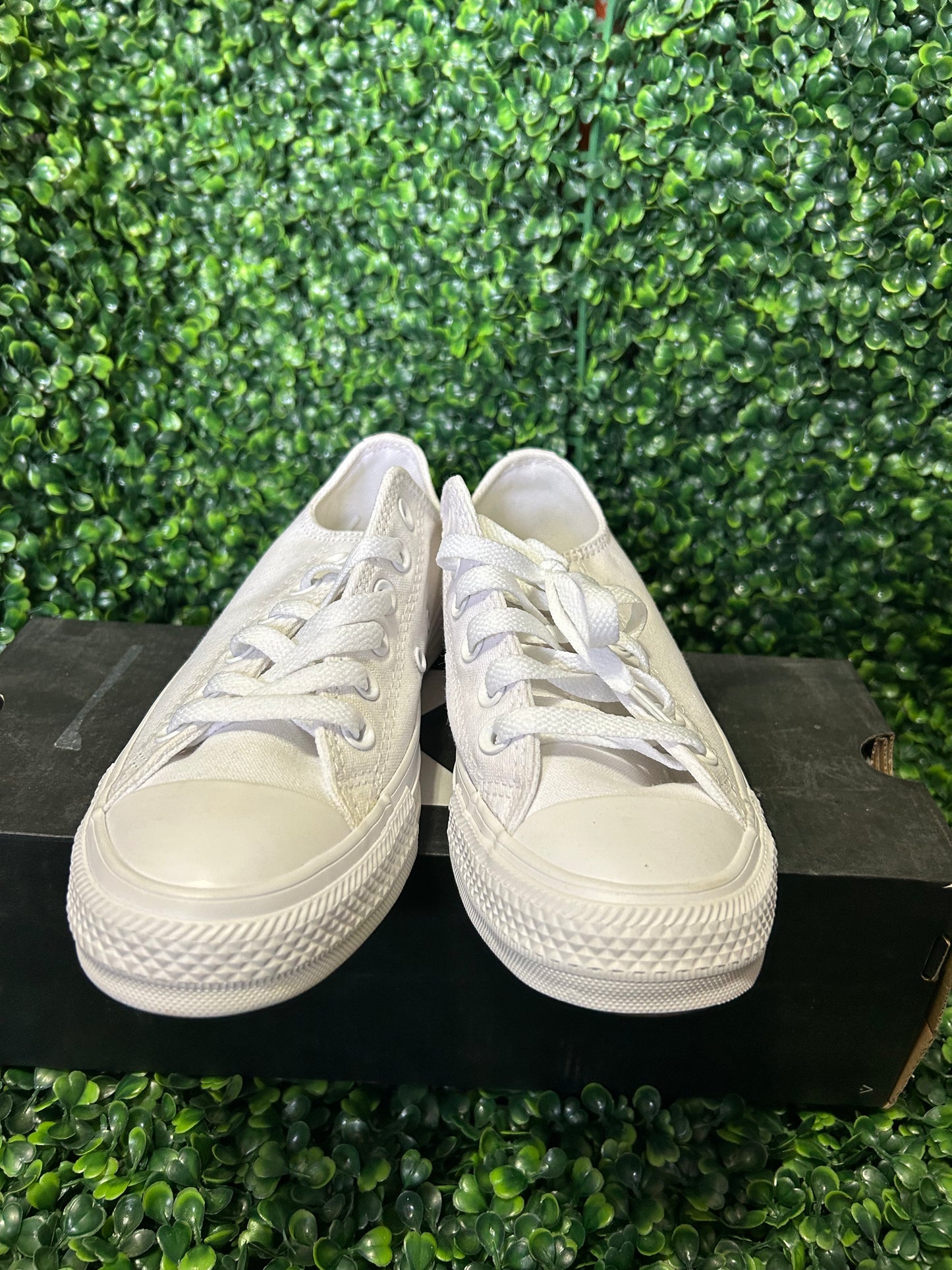 Converse size 5m/7w