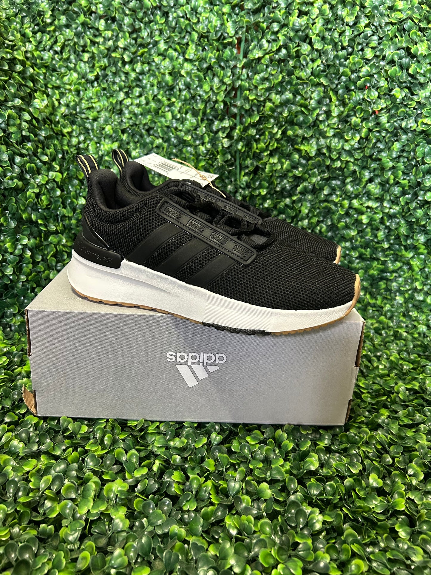 Adidas racer size 5.5