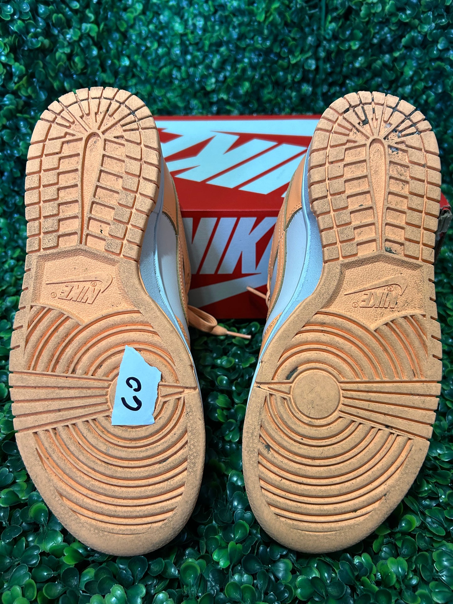 Nike dunk size 5.5m/7w